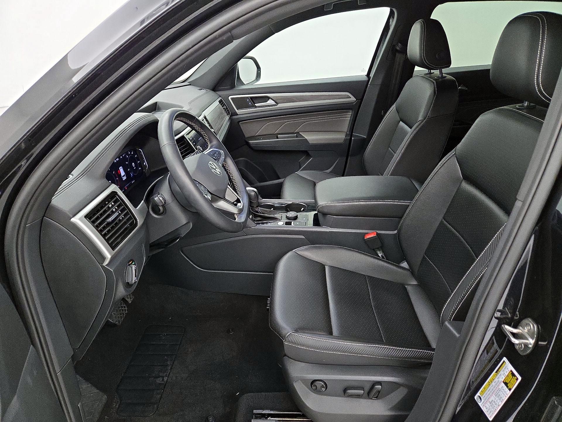 Thumbnail: 2022 Volkswagen Atlas - 11