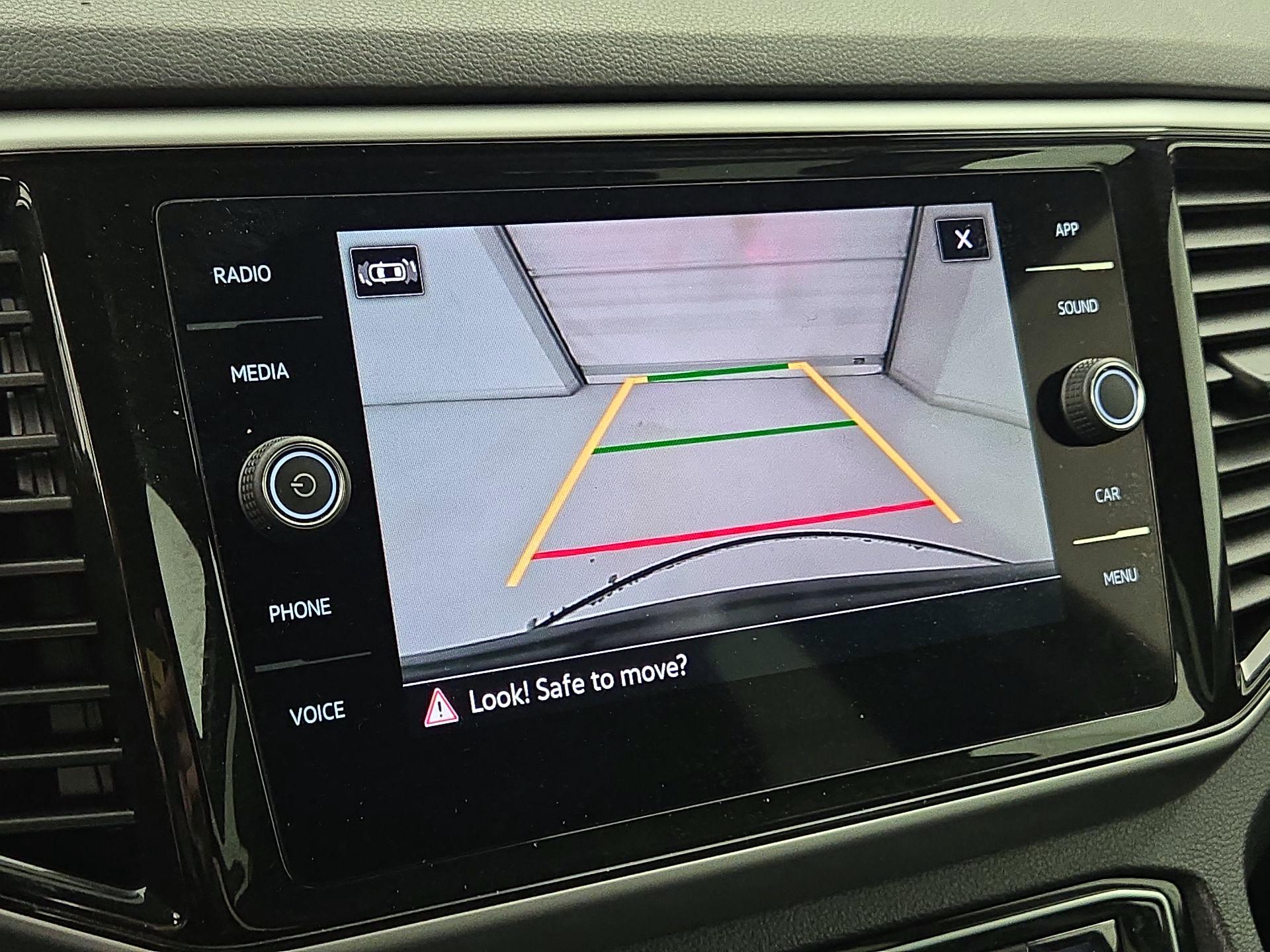 Thumbnail: 2022 Volkswagen Atlas - 14