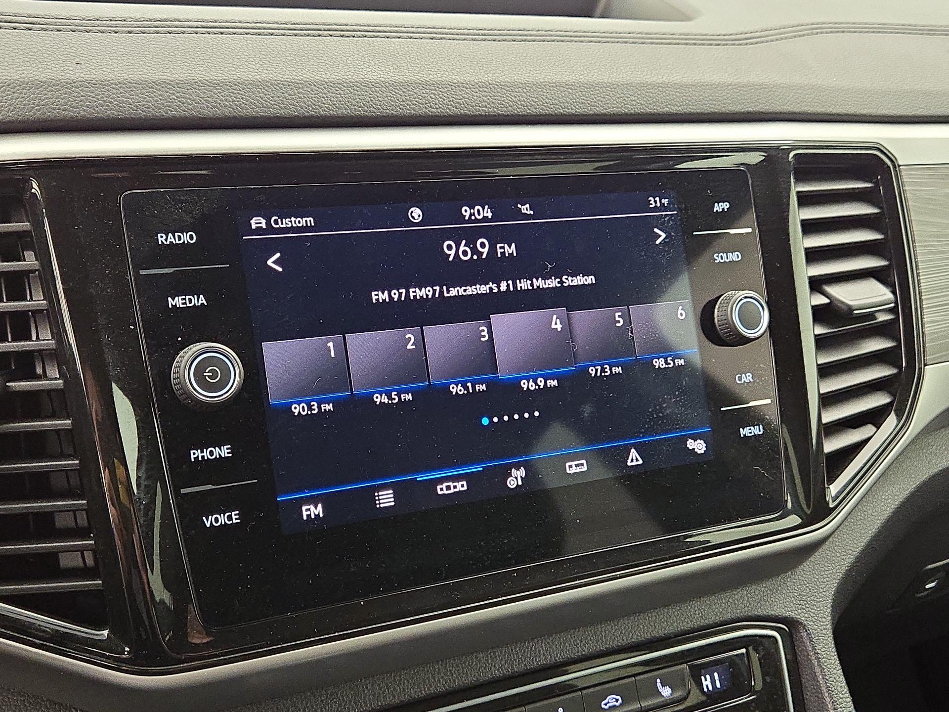 Thumbnail: 2022 Volkswagen Atlas - 15