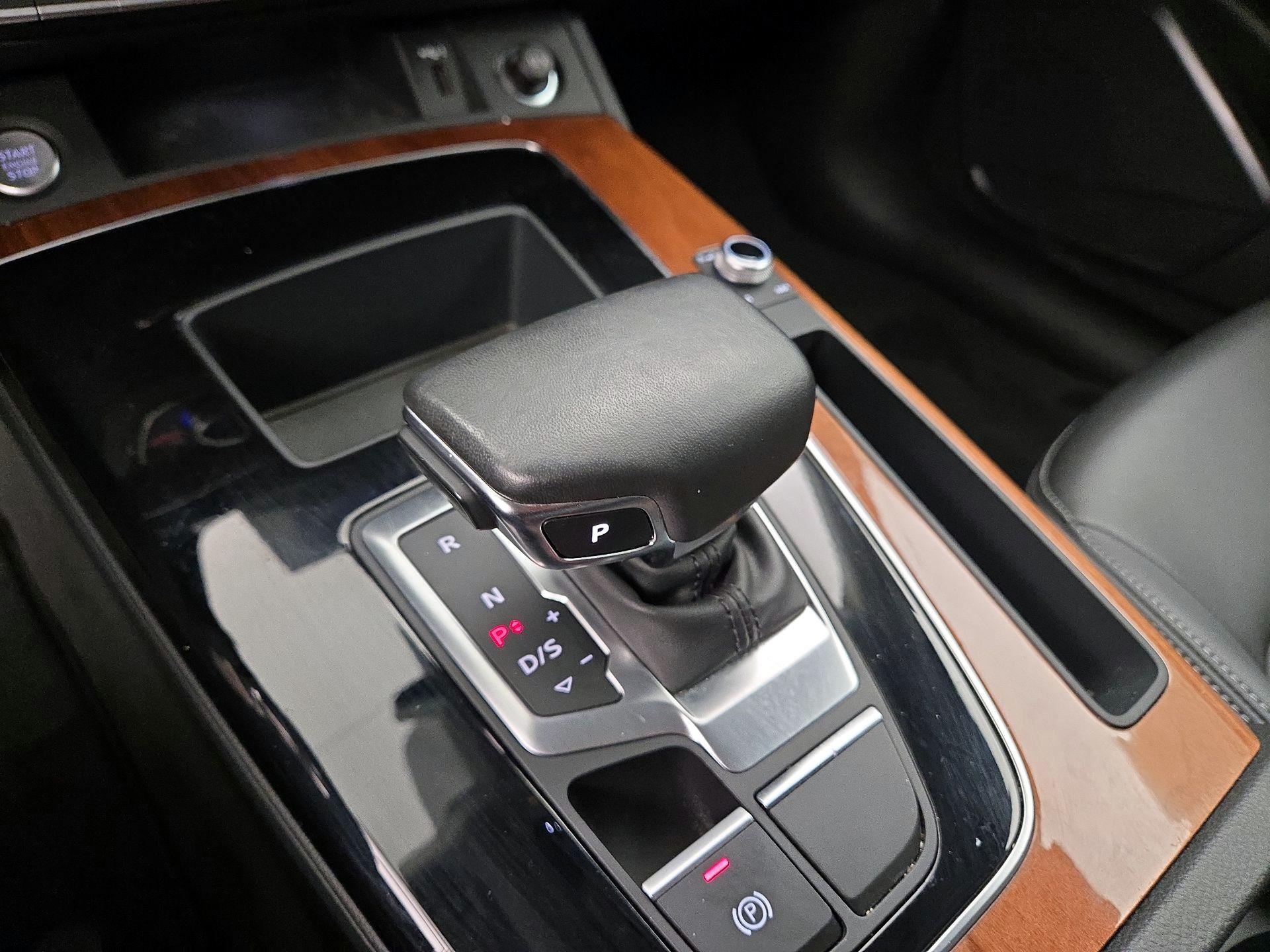 Thumbnail: 2023 Audi Q5 - 17