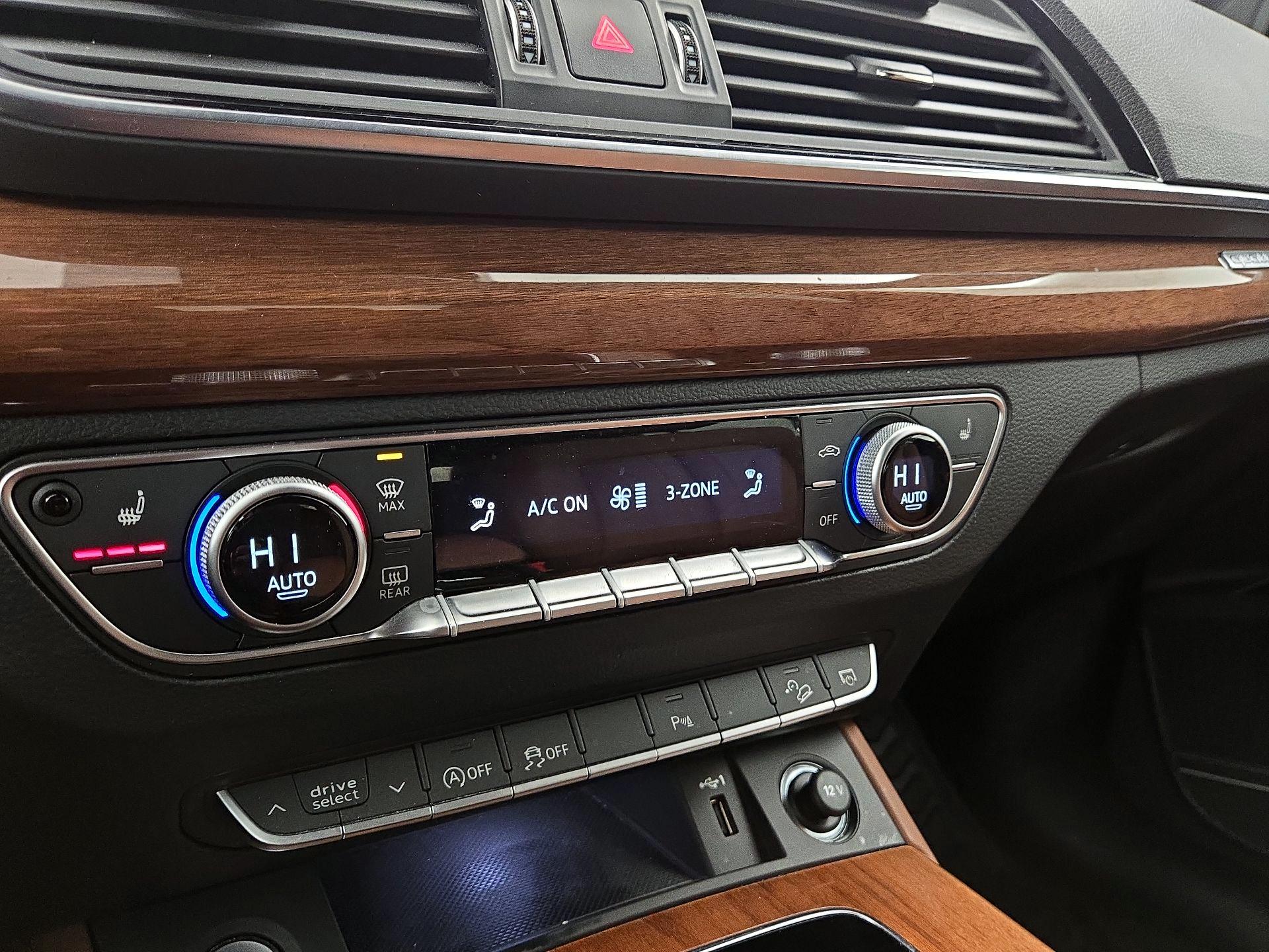 Thumbnail: 2022 Audi Q5 - 16