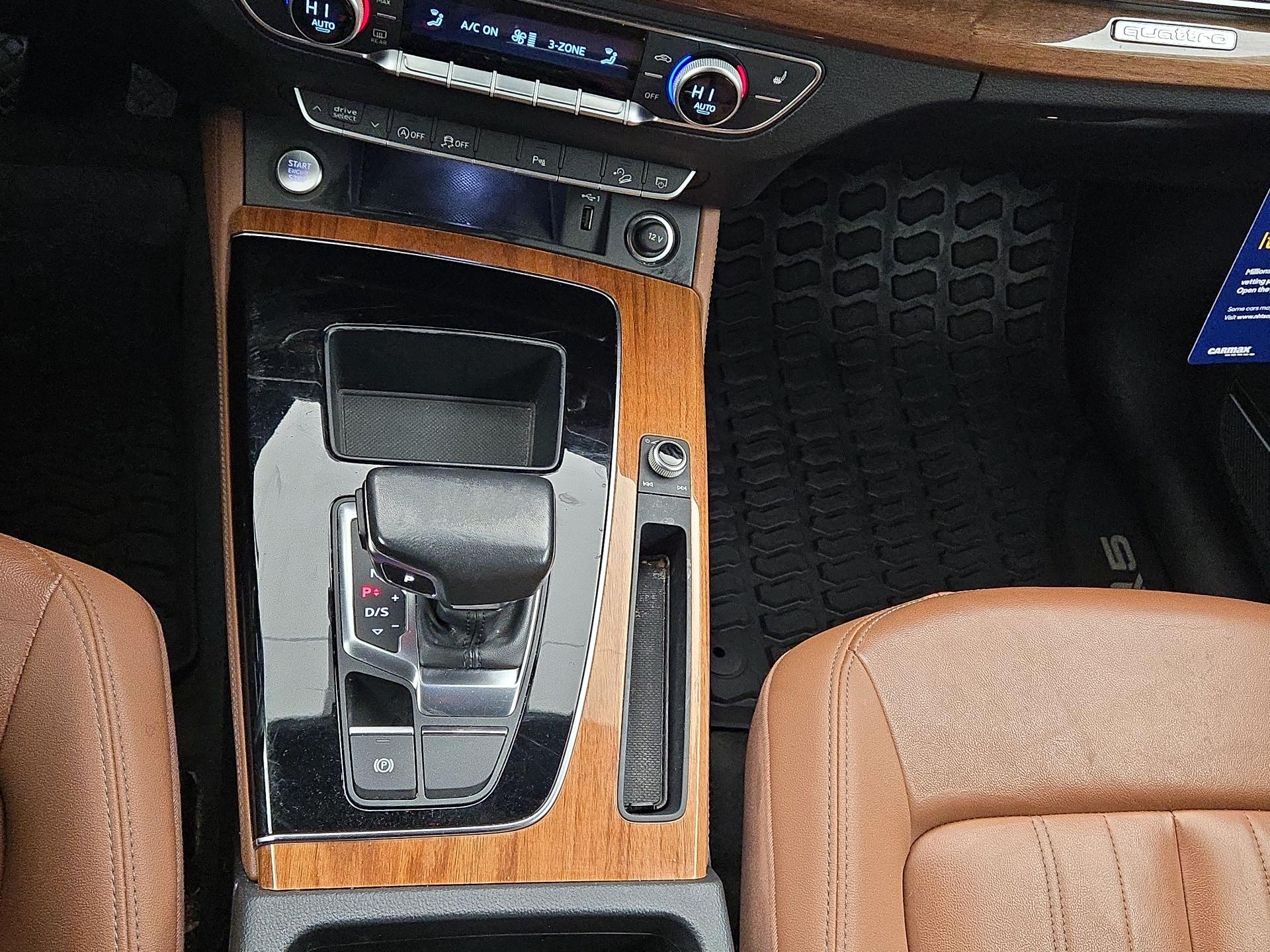 Thumbnail: 2022 Audi Q5 - 17