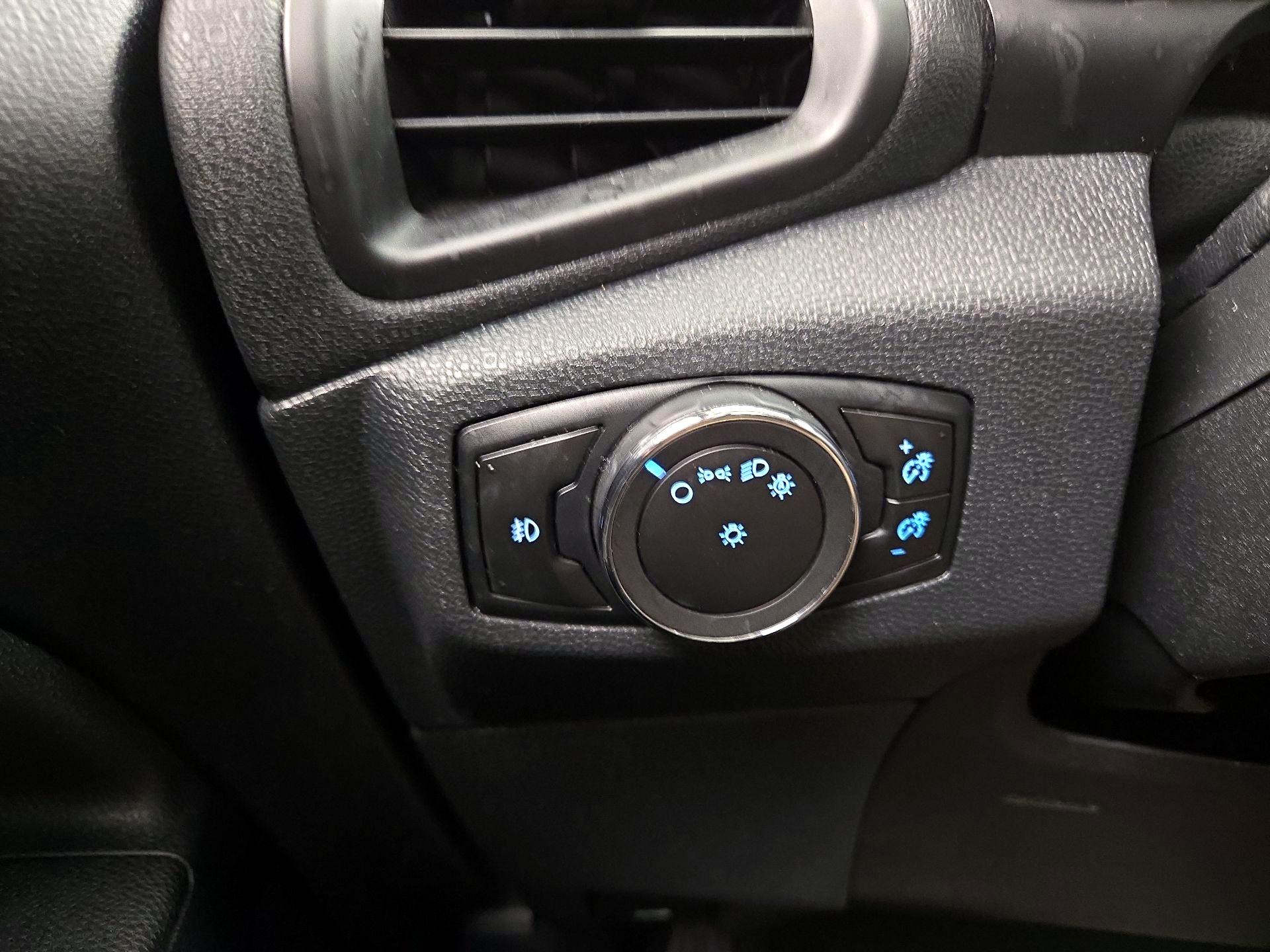 Thumbnail: 2020 Ford EcoSport - 13