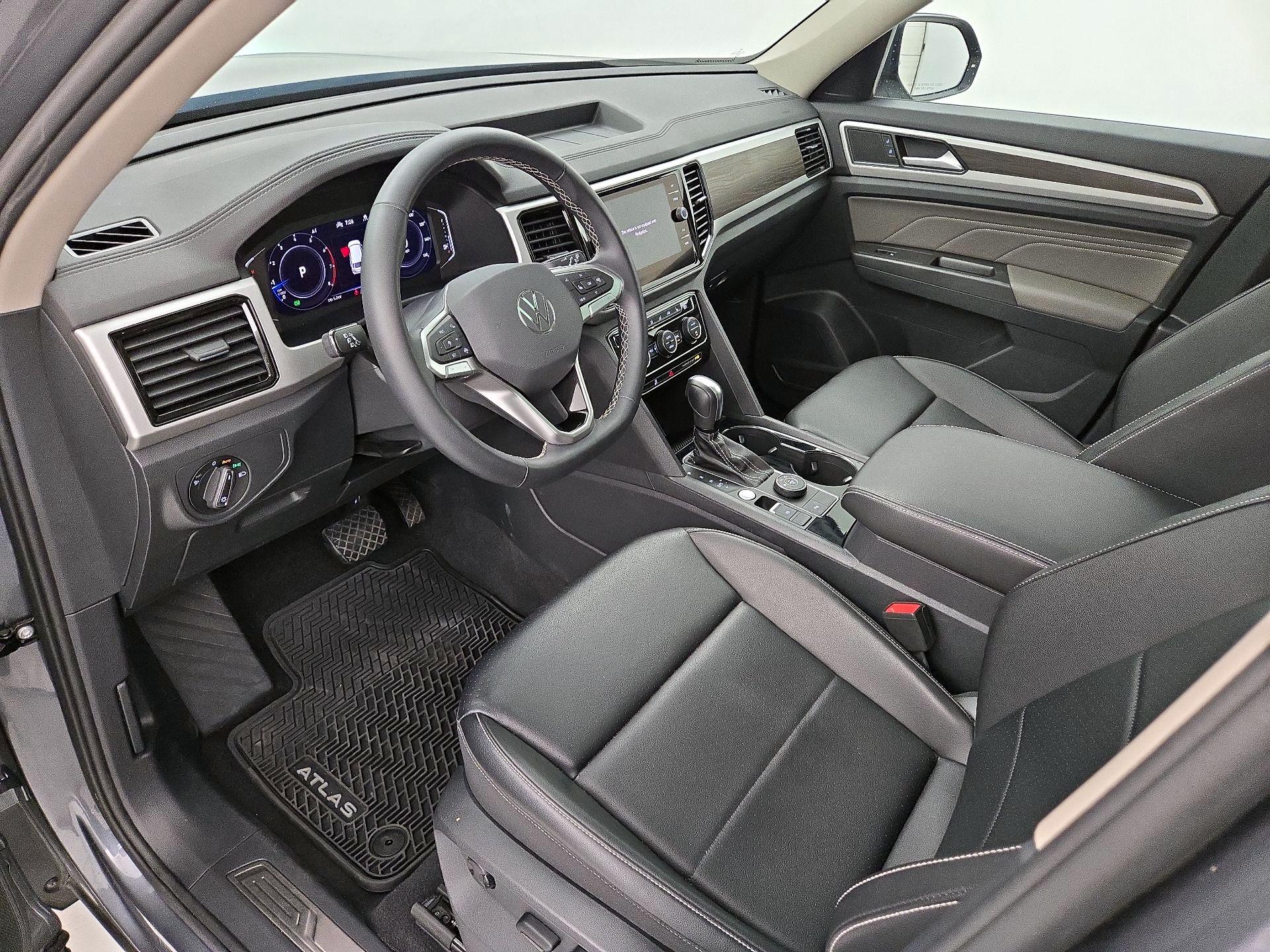 Thumbnail: 2022 Volkswagen Atlas - 11
