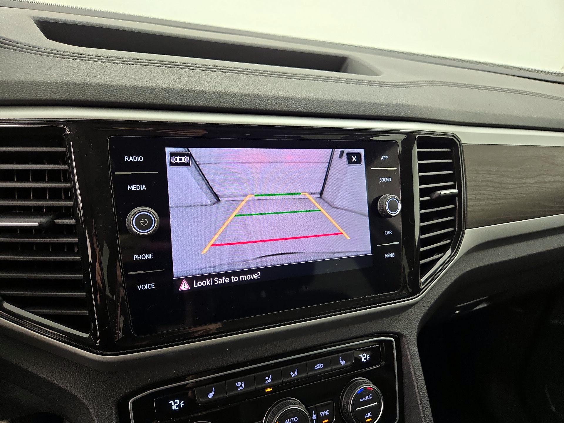 Thumbnail: 2022 Volkswagen Atlas - 14