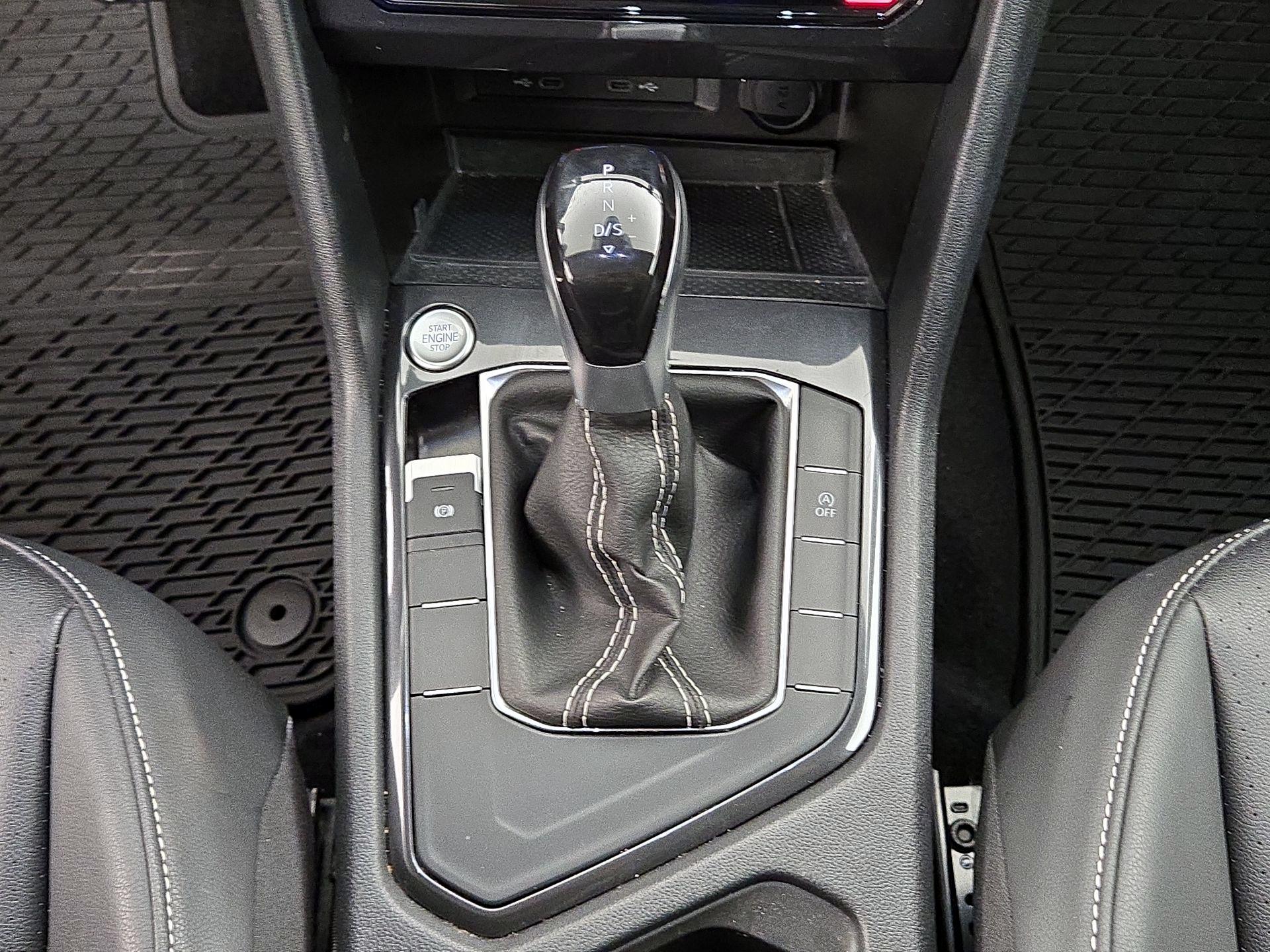 Thumbnail: 2023 Volkswagen Tiguan - 16