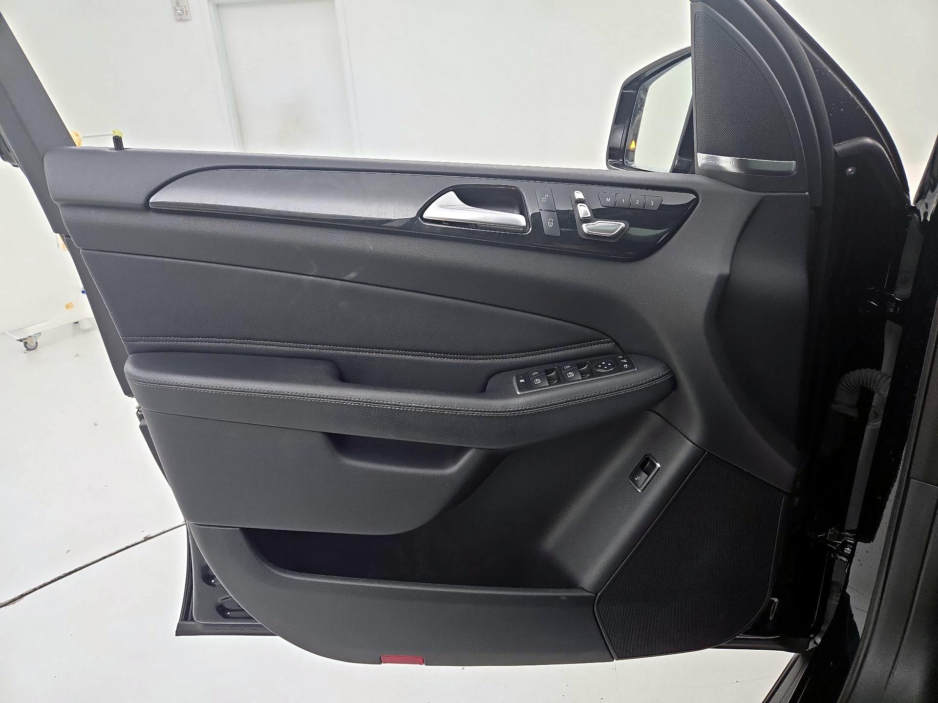 Thumbnail: 2018 Mercedes-Benz GLE - 12