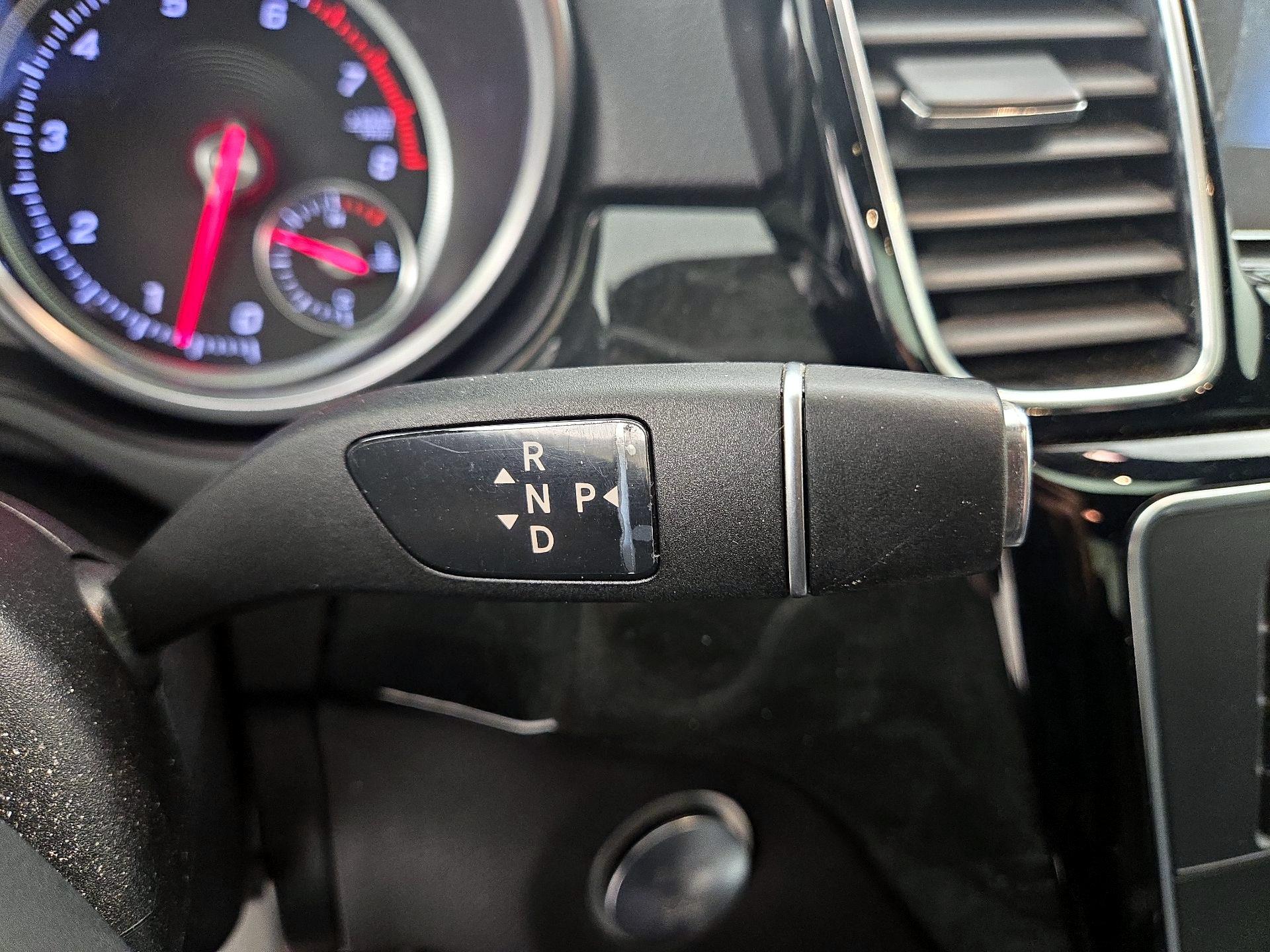 Thumbnail: 2018 Mercedes-Benz GLE - 18