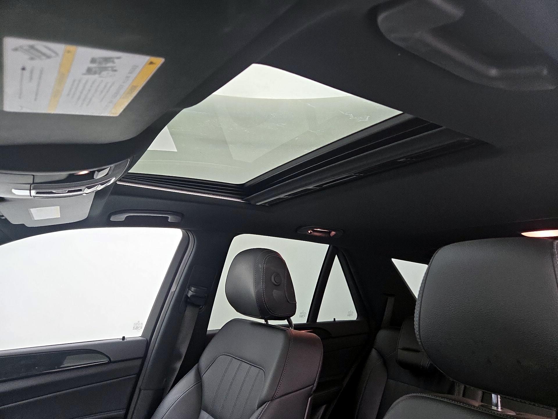 Thumbnail: 2018 Mercedes-Benz GLE - 20