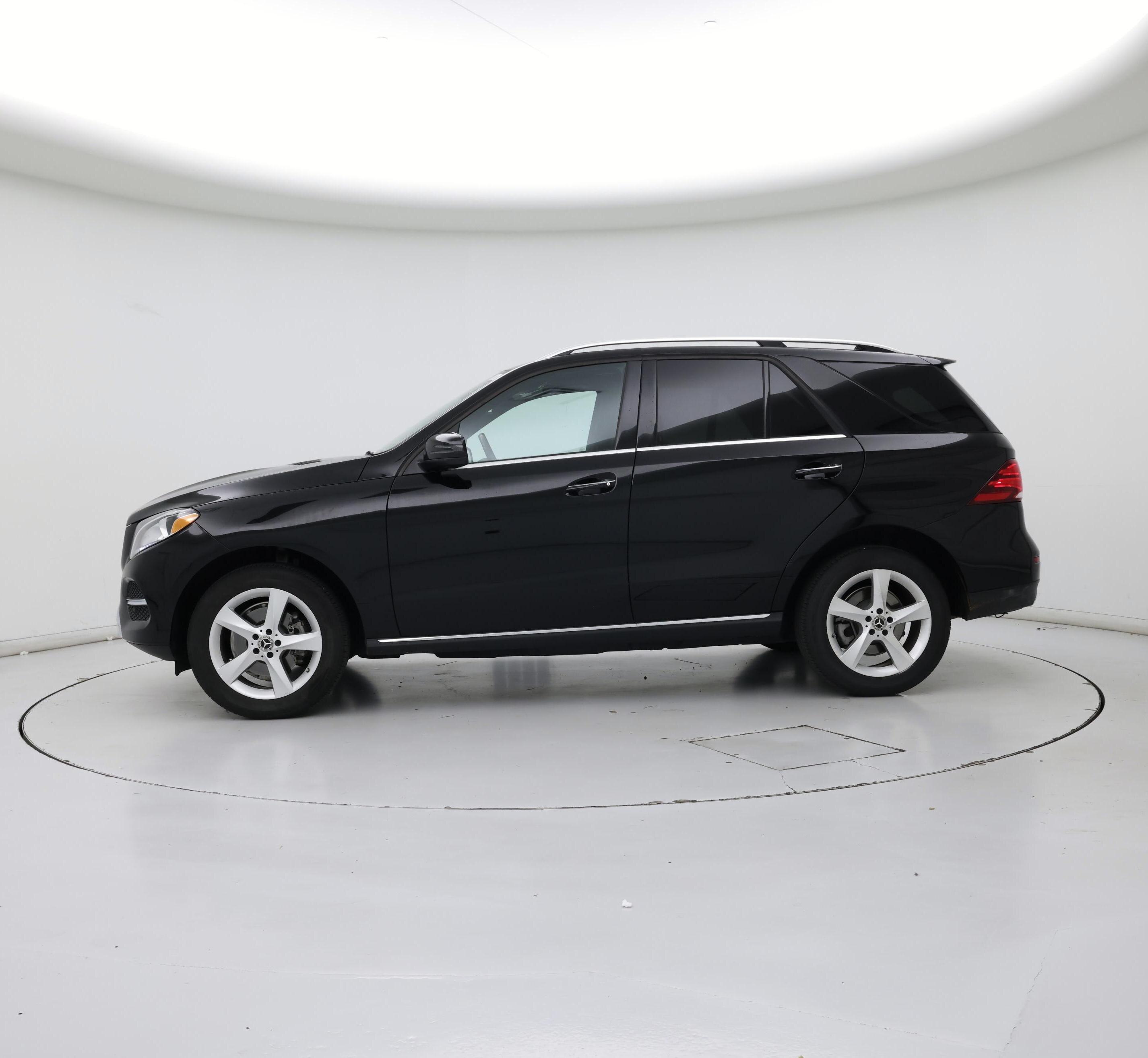 Thumbnail: 2018 Mercedes-Benz GLE - 3