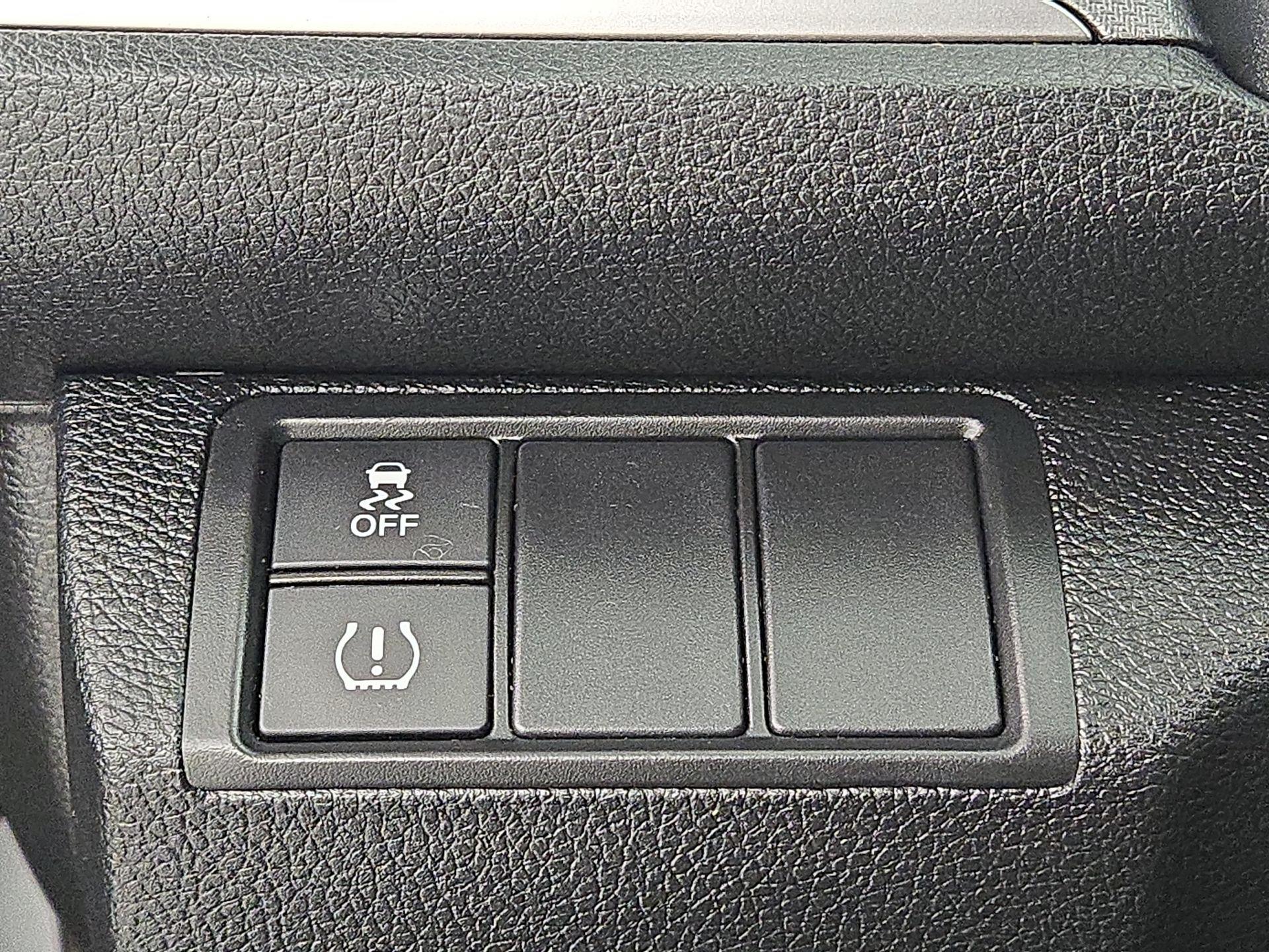 Thumbnail: 2018 Honda Civic - 13