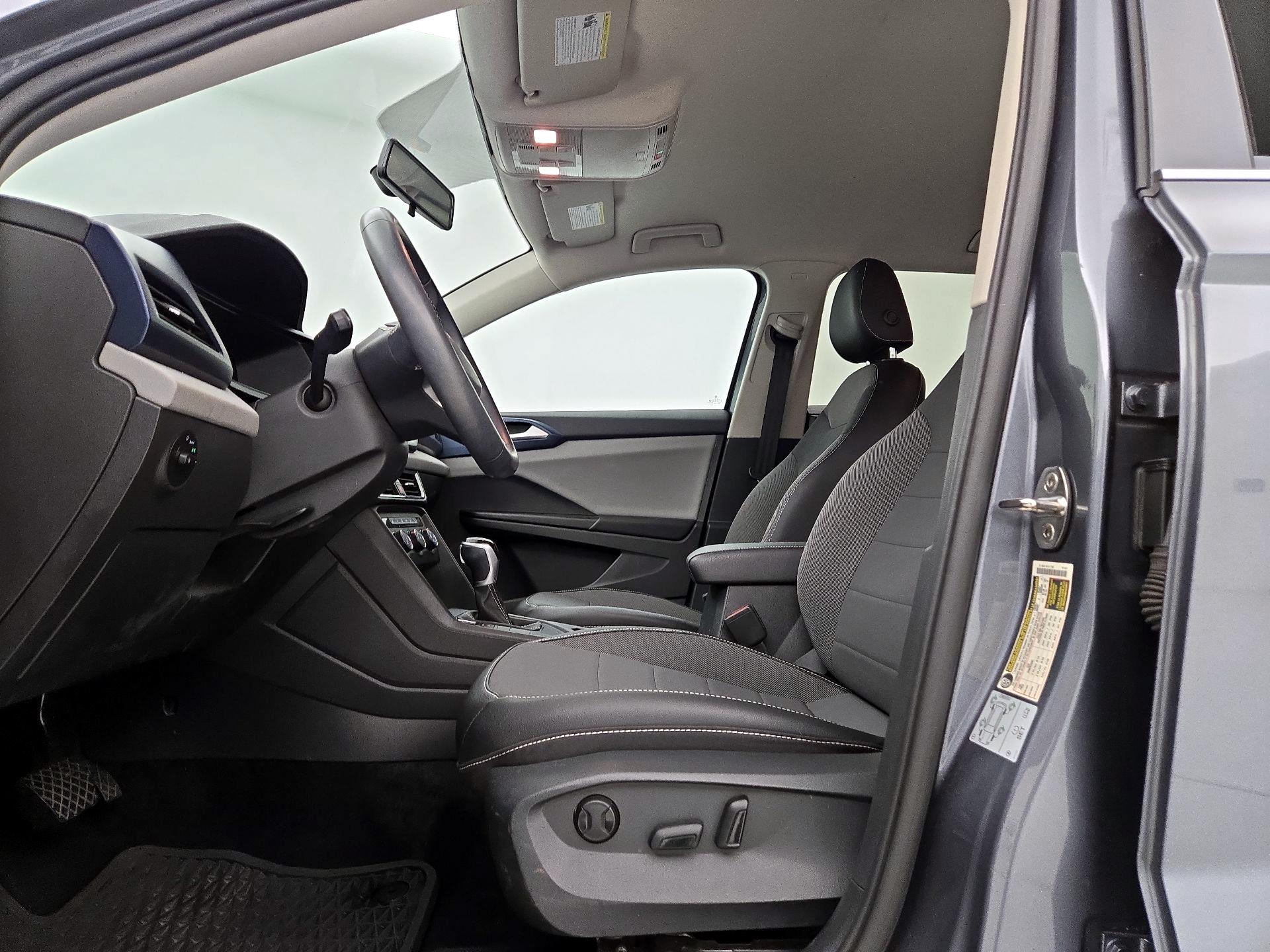 Thumbnail: 2022 Volkswagen Taos - 11