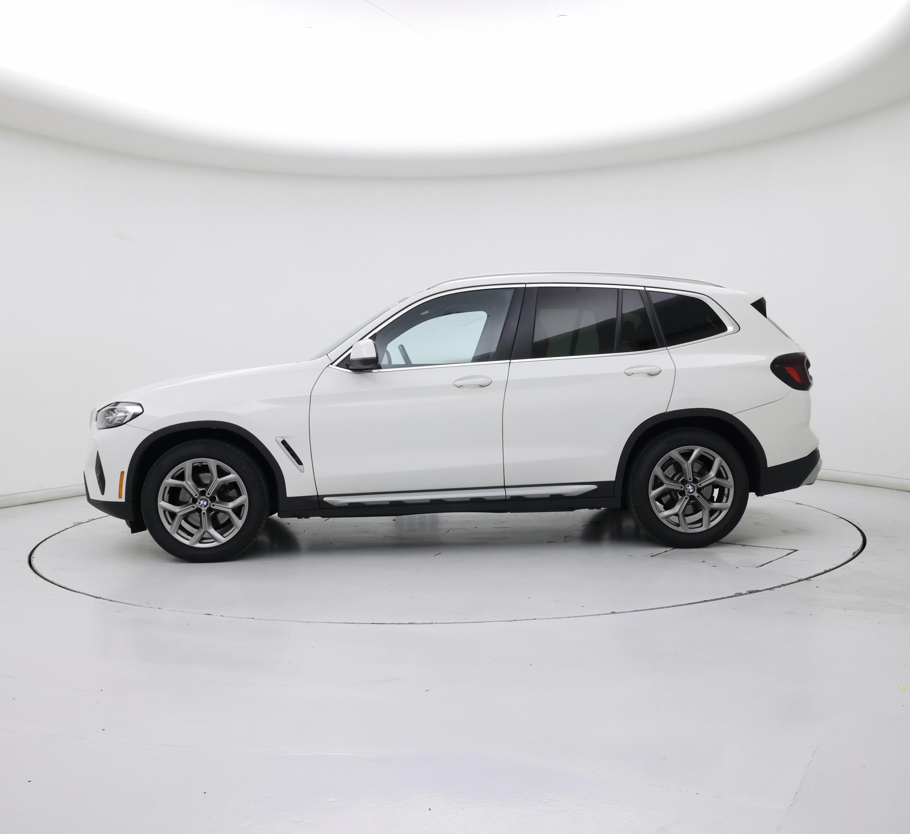 Thumbnail: 2022 BMW X3 - 3
