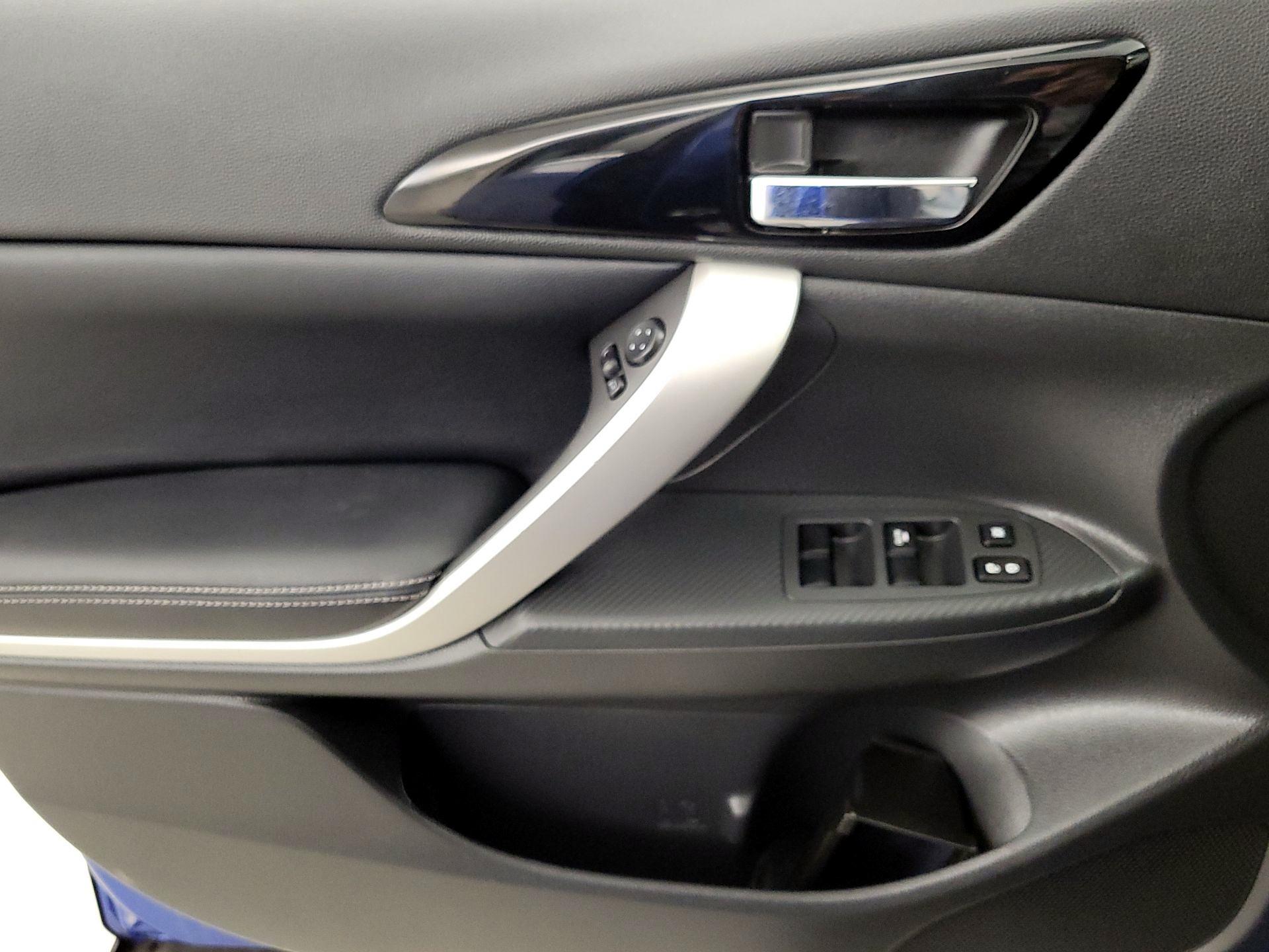 Thumbnail: 2024 Mitsubishi Eclipse Cross - 12