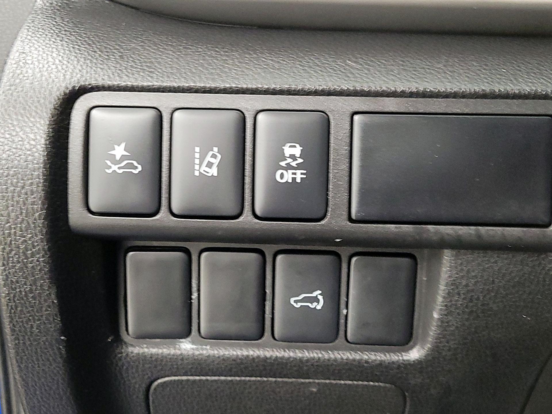 Thumbnail: 2024 Mitsubishi Eclipse Cross - 13