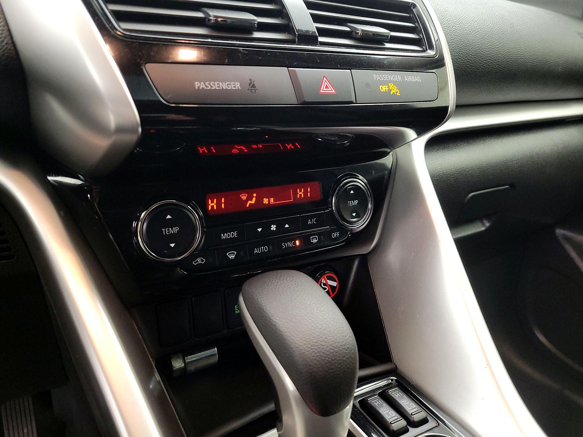 Thumbnail: 2024 Mitsubishi Eclipse Cross - 17