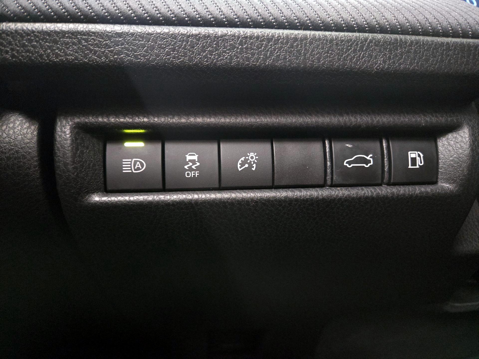 Thumbnail: 2025 Toyota Camry - 13