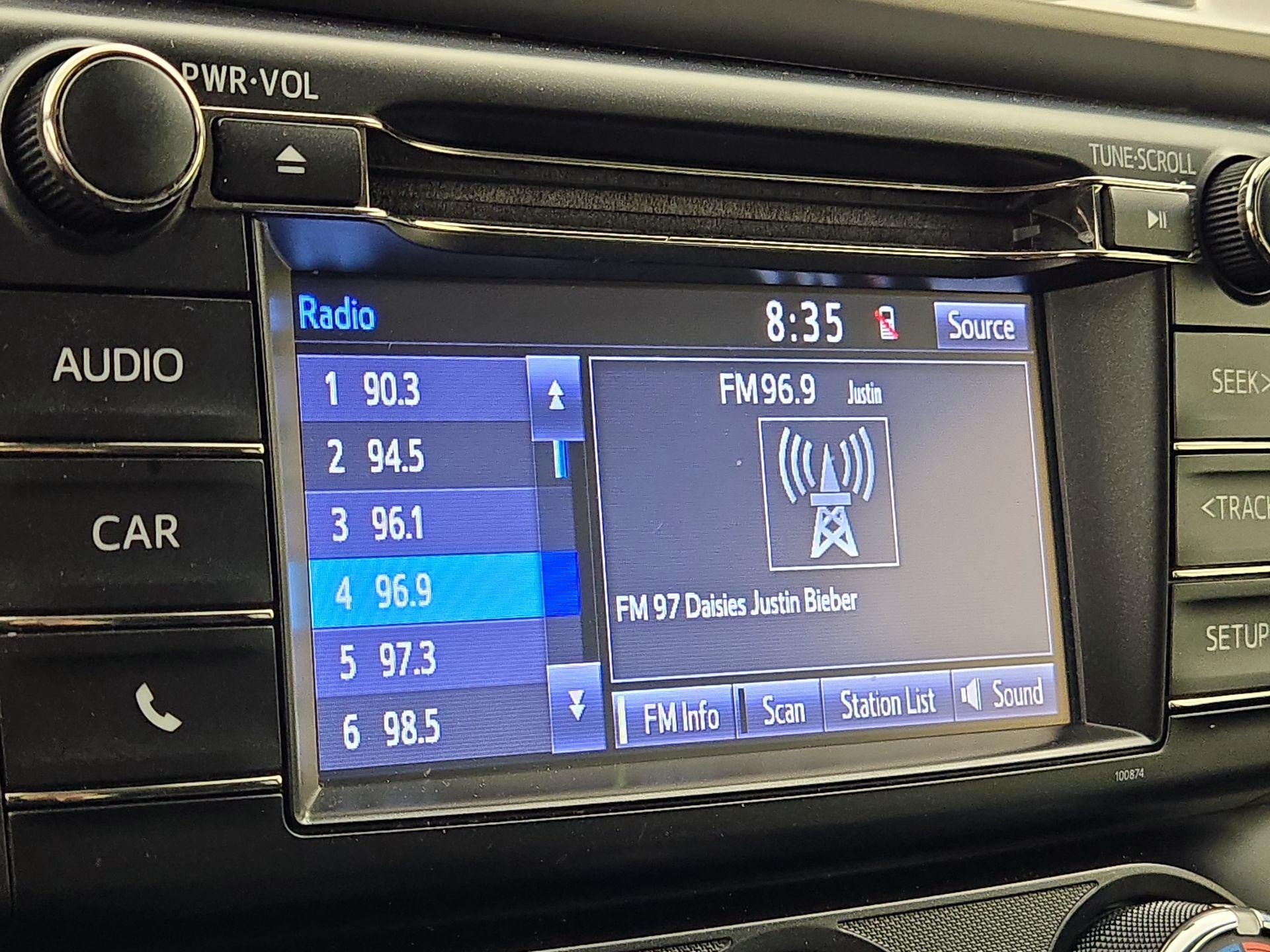 Thumbnail: 2018 Toyota RAV4 - 14