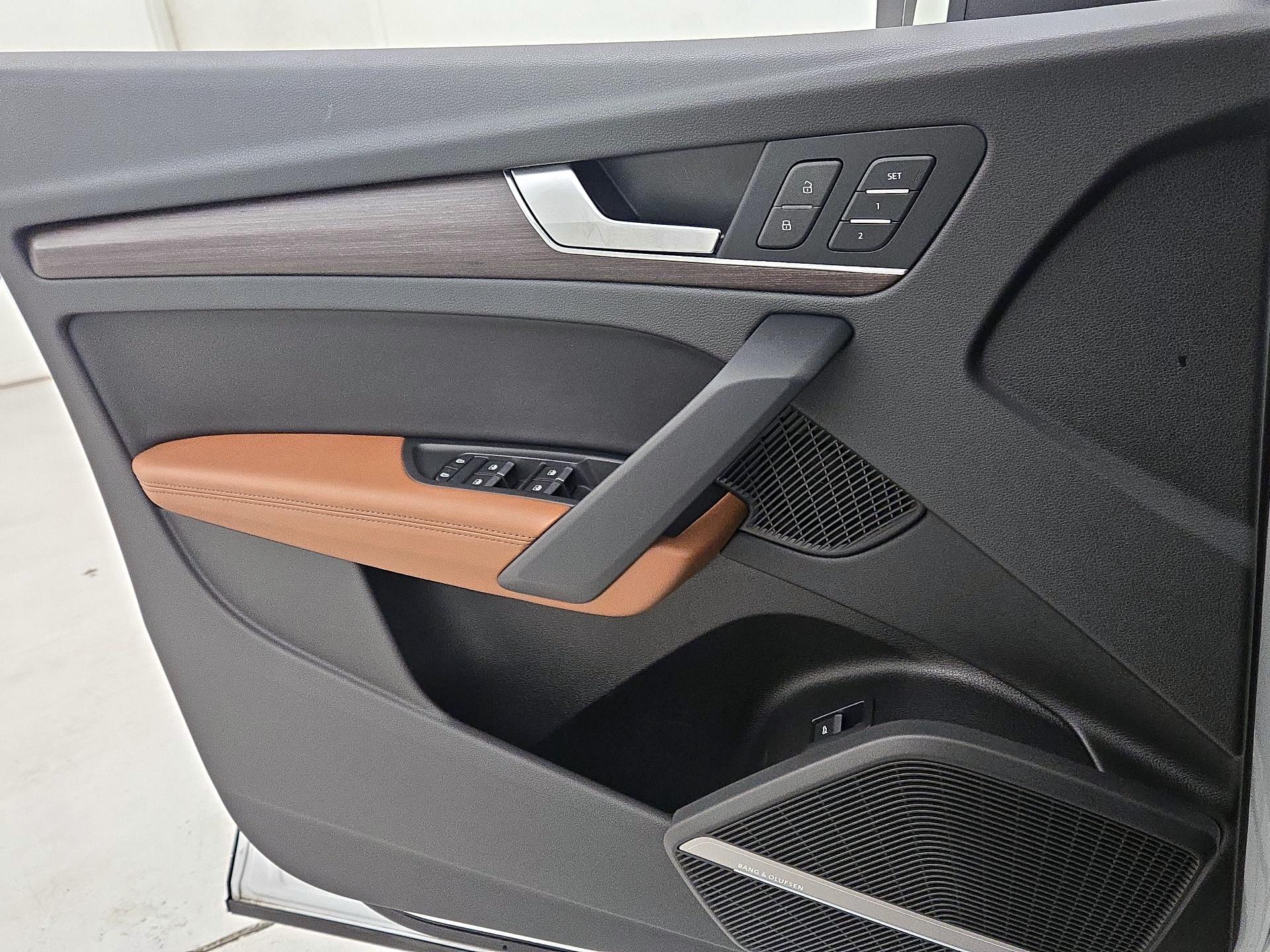 Thumbnail: 2021 Audi Q5 - 12