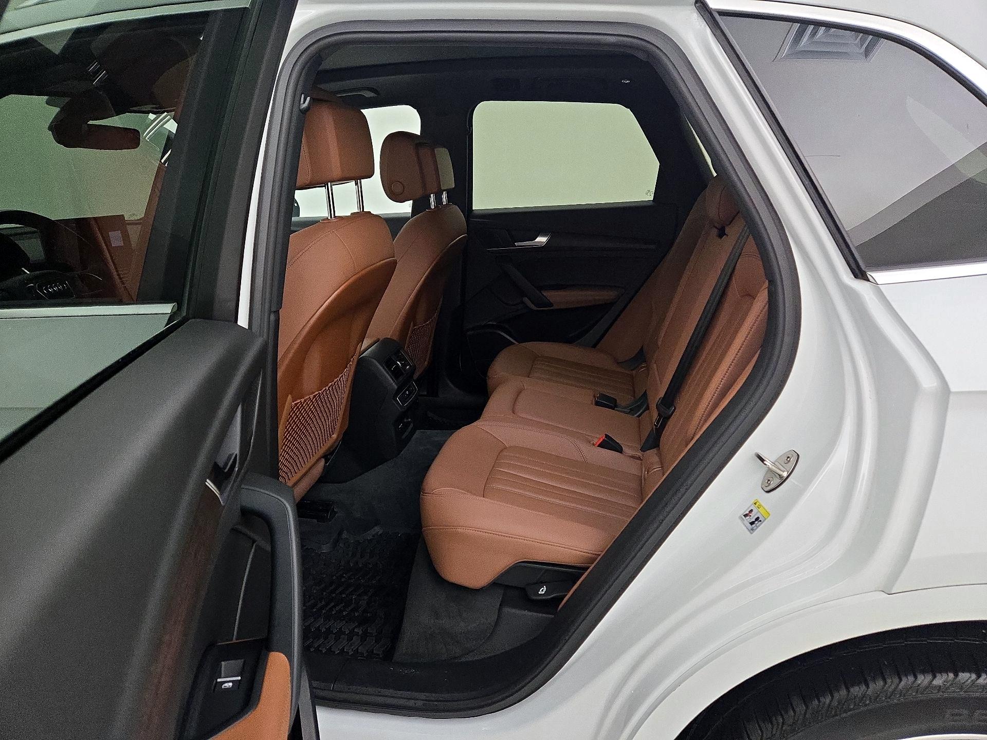 Thumbnail: 2021 Audi Q5 - 18