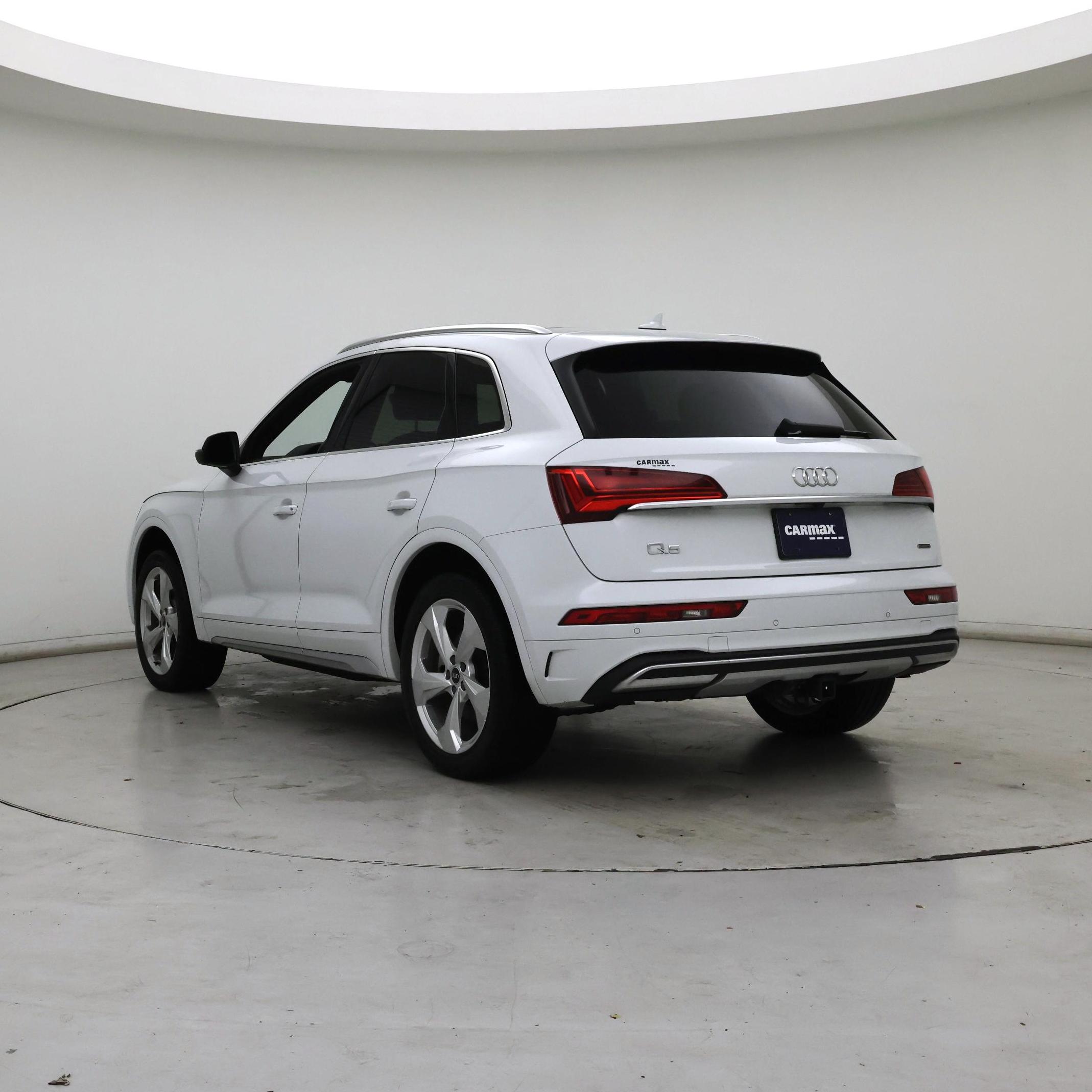 Thumbnail: 2021 Audi Q5 - 2