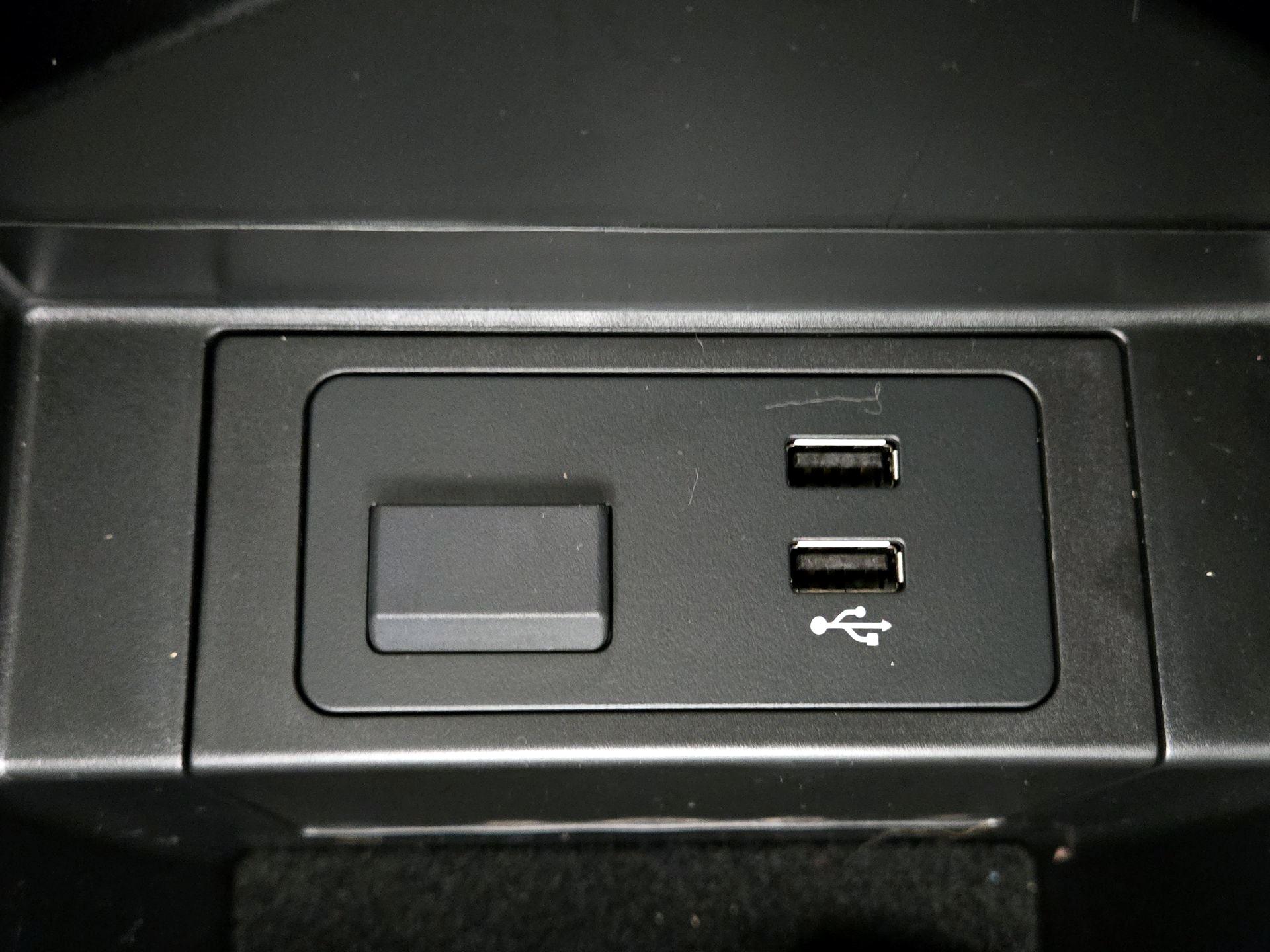 Thumbnail: 2023 Mazda CX-9 - 18