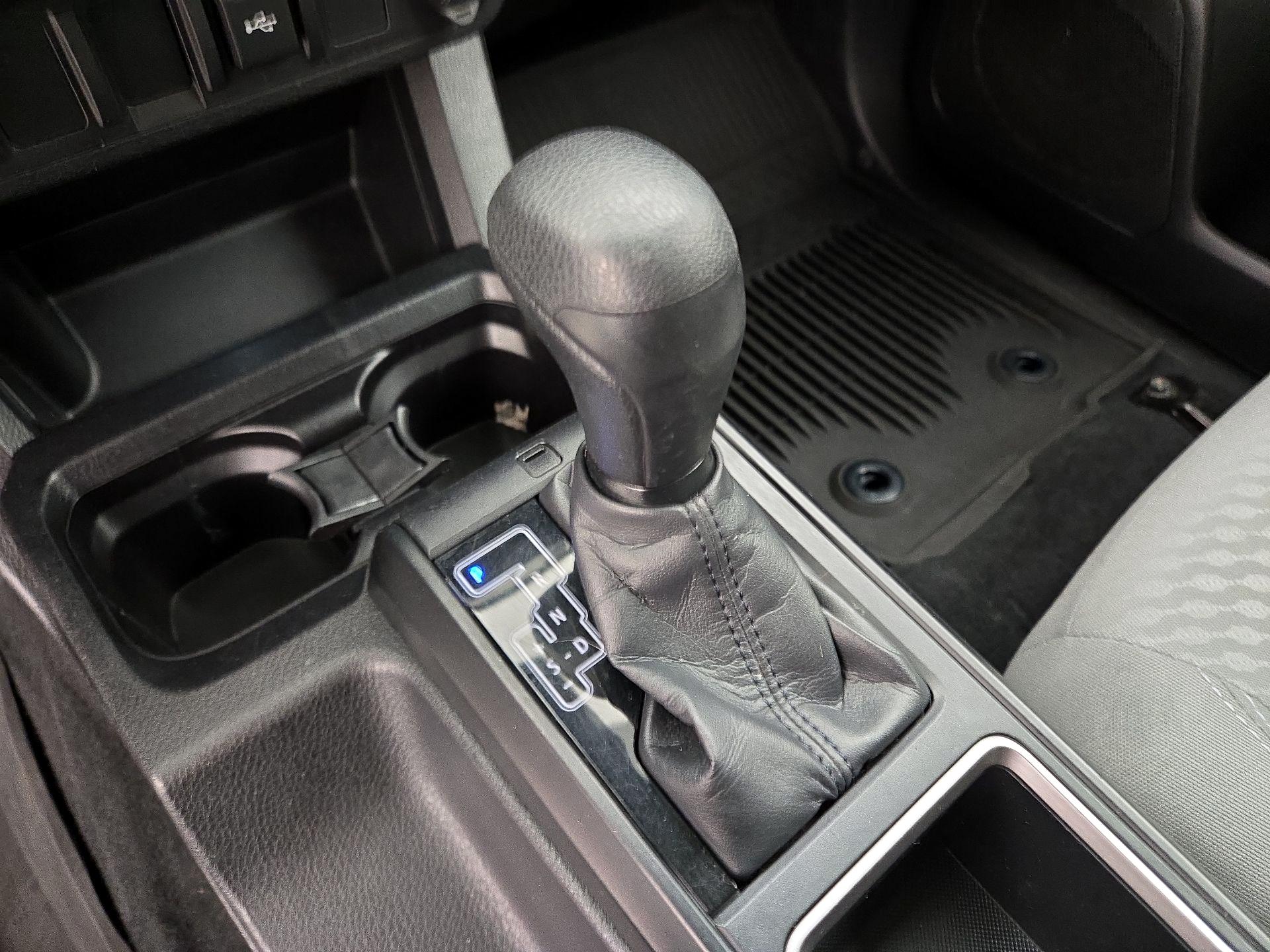 Thumbnail: 2022 Toyota Tacoma - 17