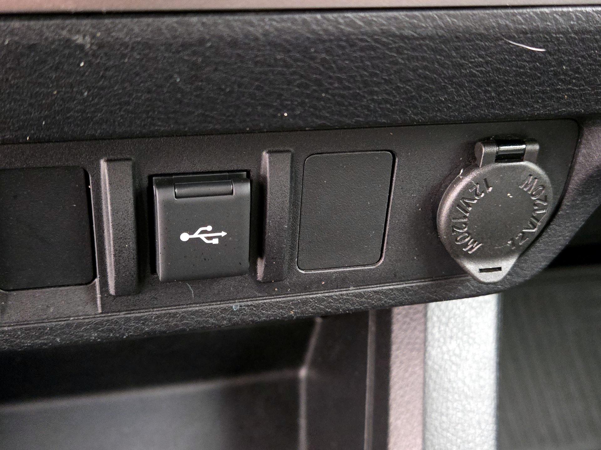 Thumbnail: 2022 Toyota Tacoma - 18