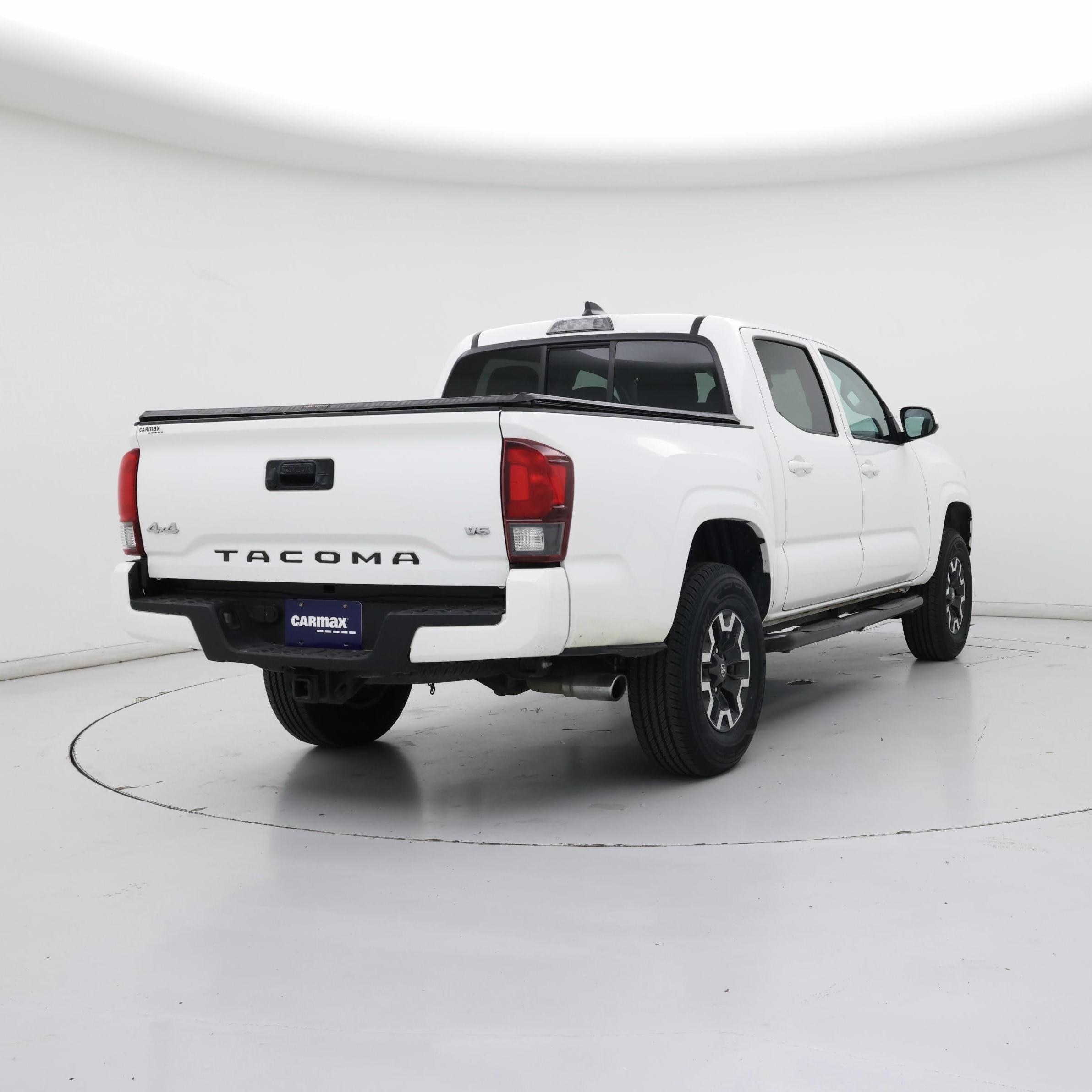 Thumbnail: 2022 Toyota Tacoma - 8