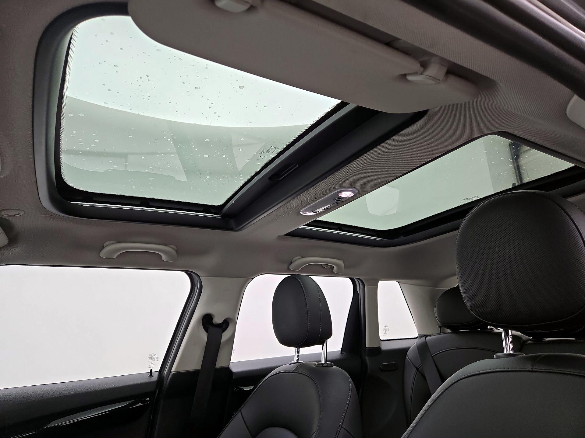 Thumbnail: 2019 MINI Cooper Hardtop - 19