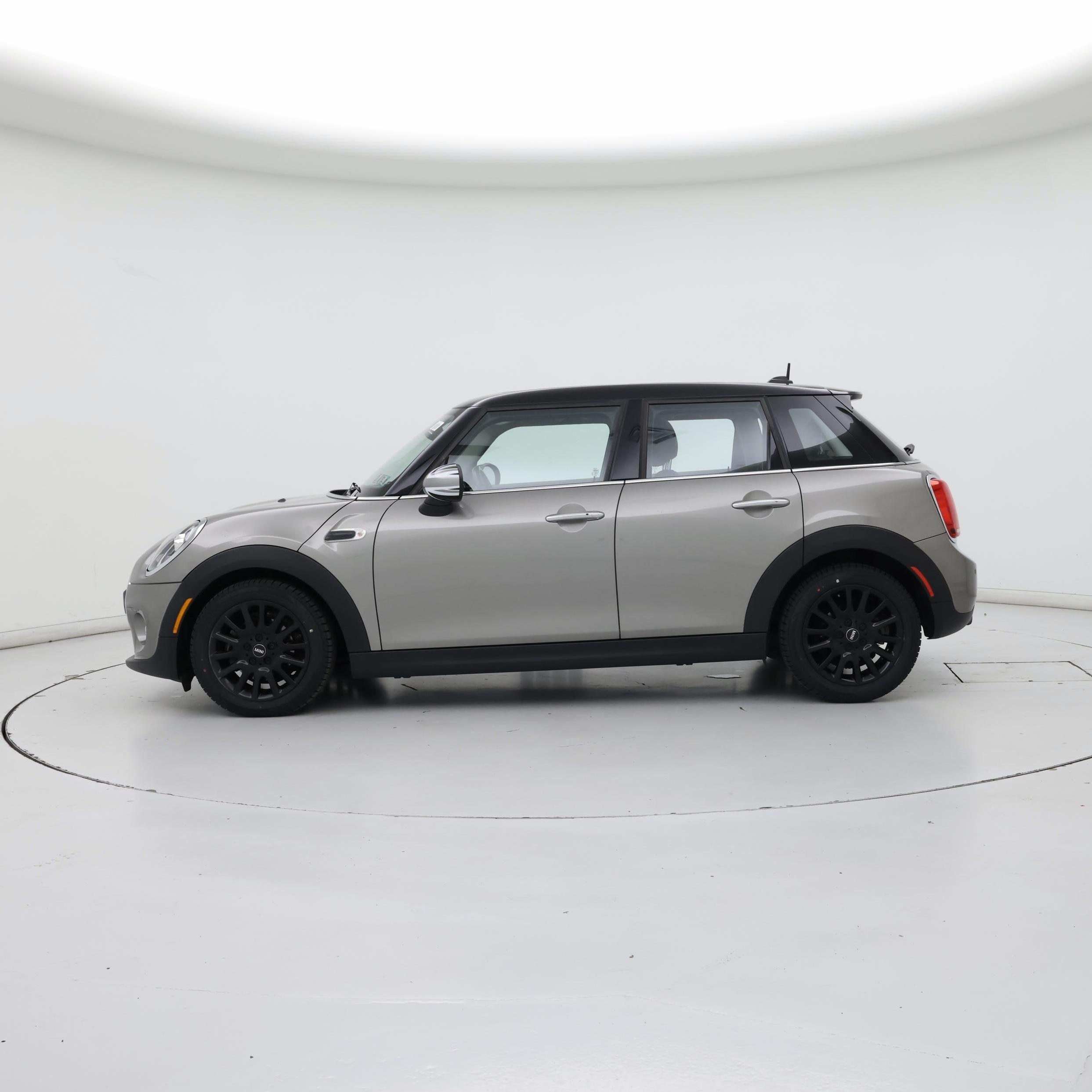 Thumbnail: 2019 MINI Cooper Hardtop - 3