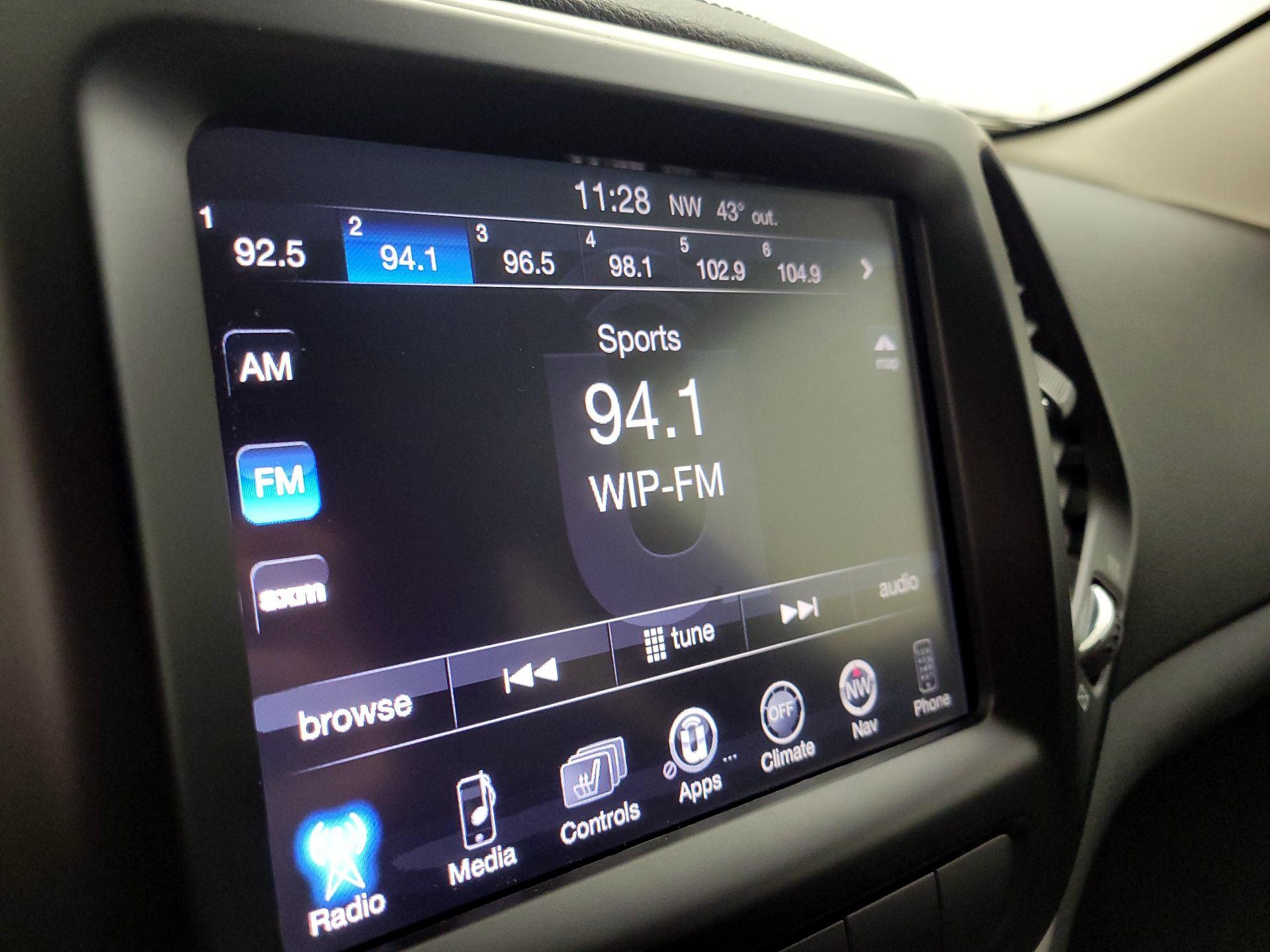 Thumbnail: 2014 Jeep Cherokee - 16