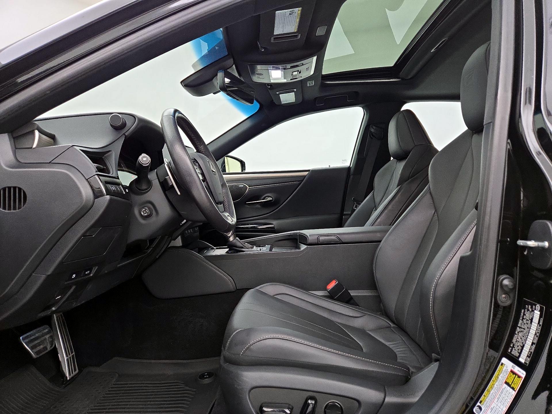 Thumbnail: 2023 Lexus ES - 11