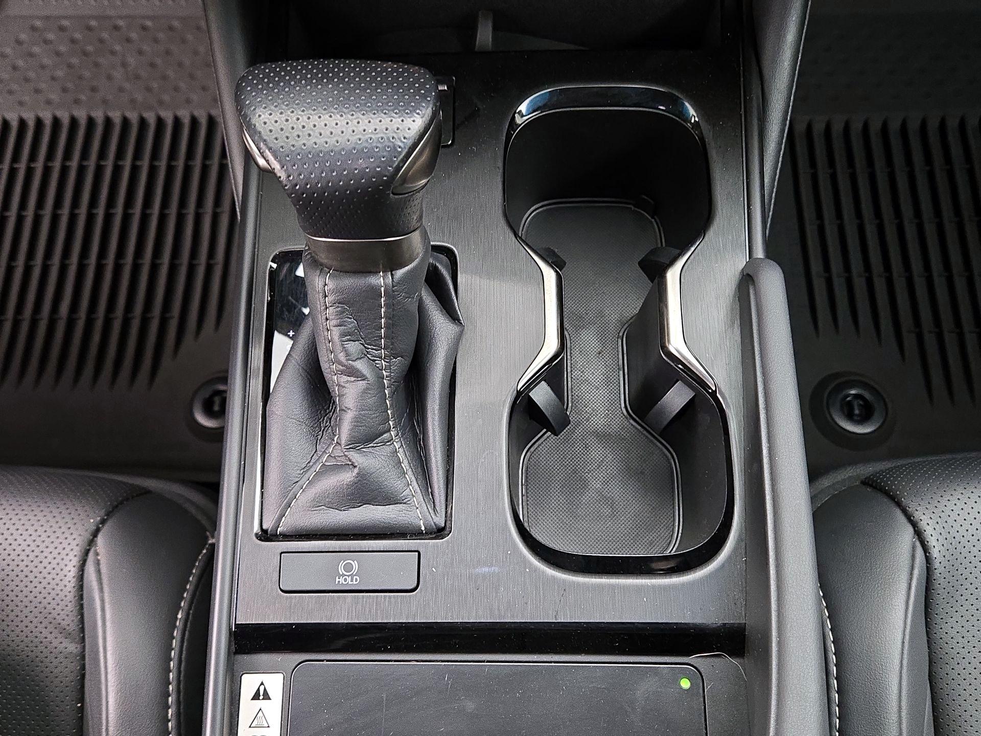 Thumbnail: 2023 Lexus ES - 17