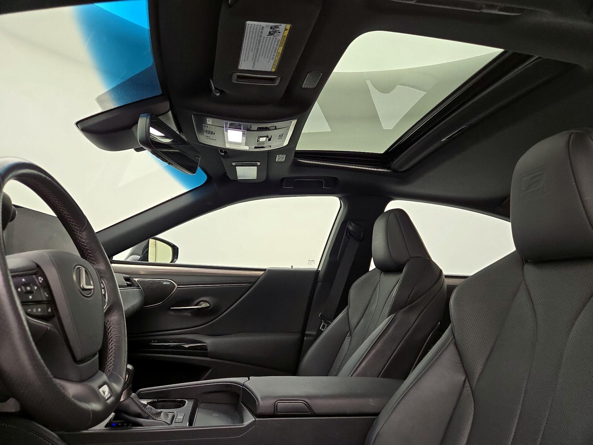 Thumbnail: 2023 Lexus ES - 19