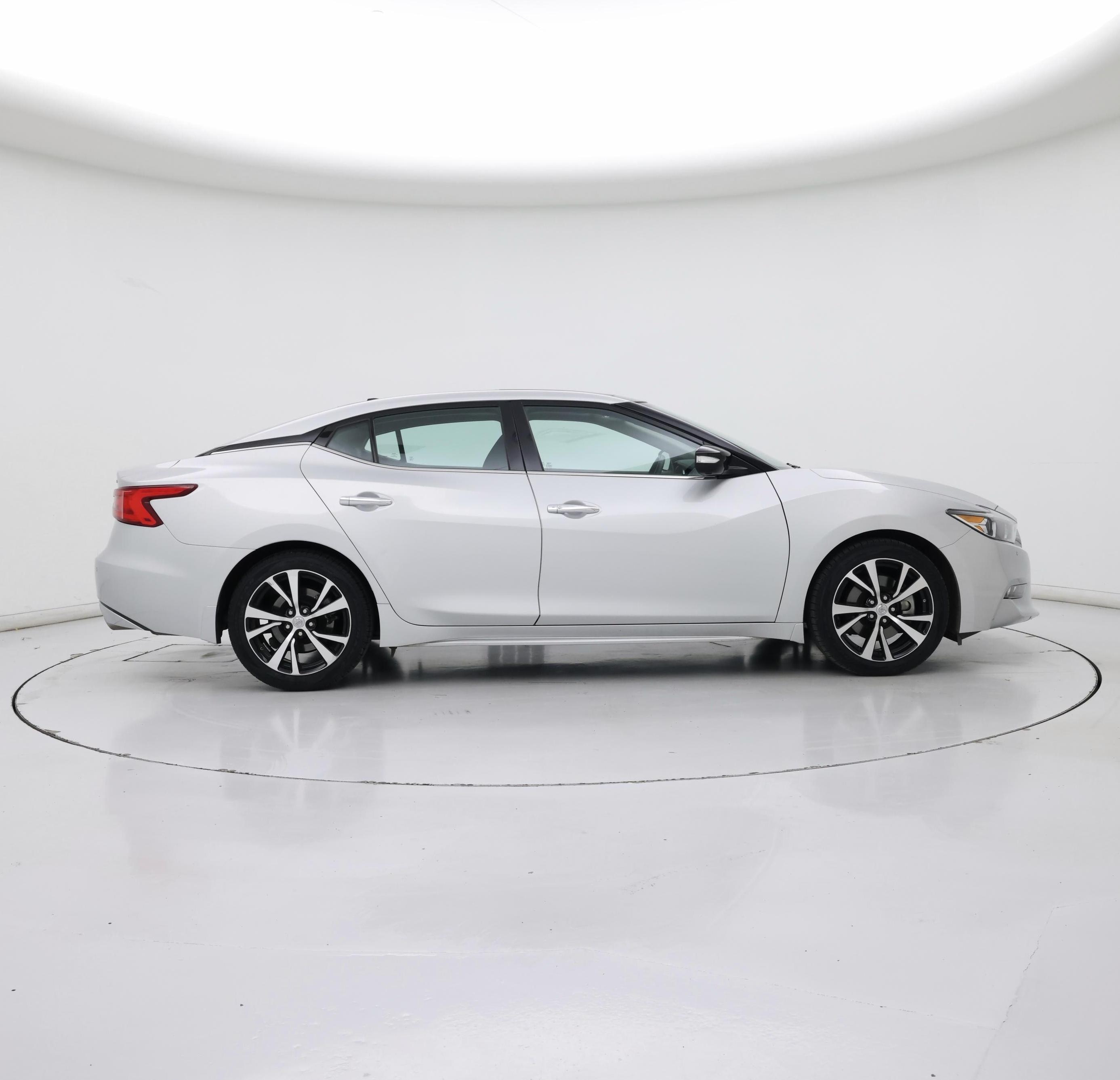 Thumbnail: 2017 Nissan Maxima - 7