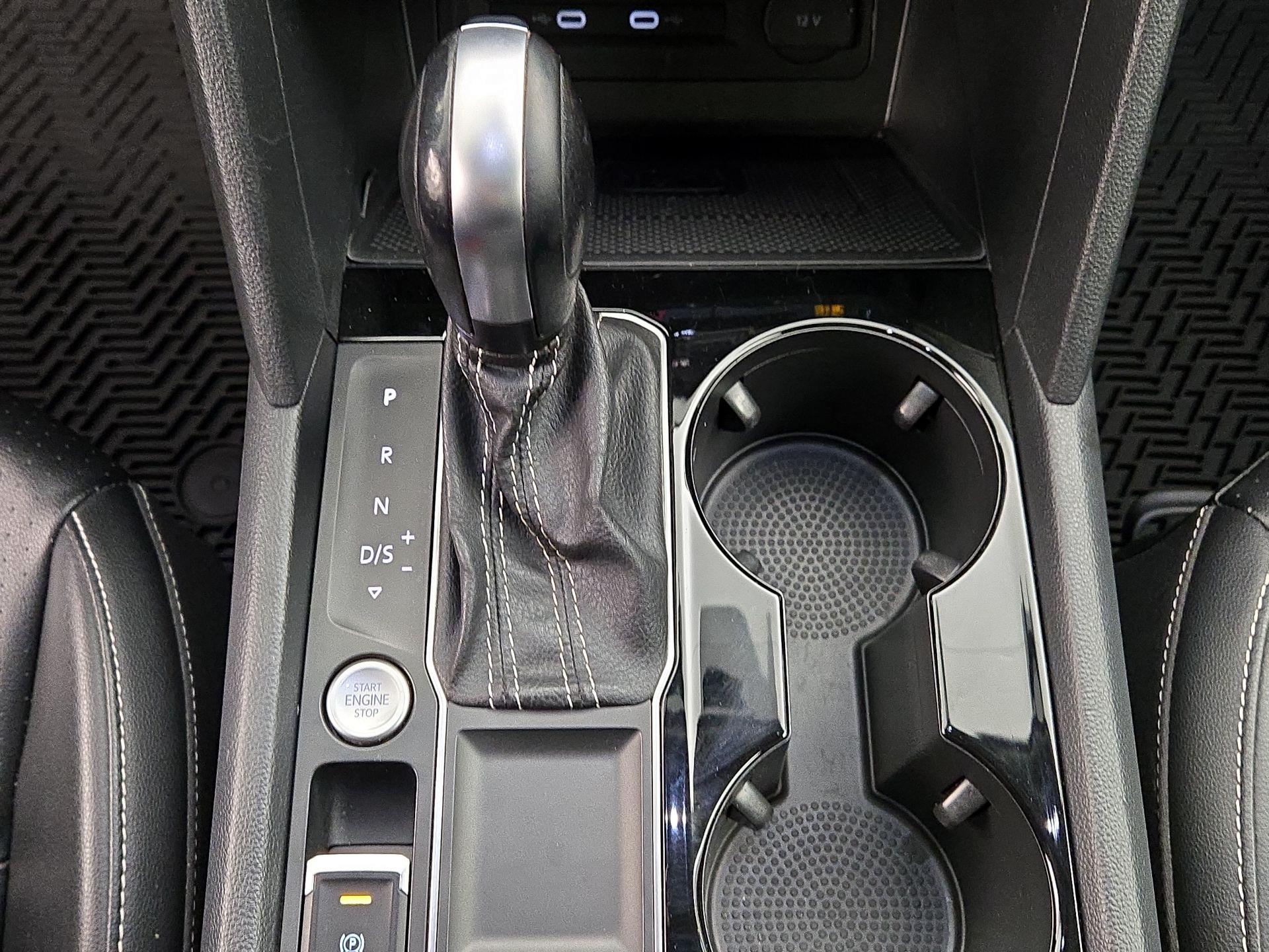 Thumbnail: 2022 Volkswagen Atlas - 16