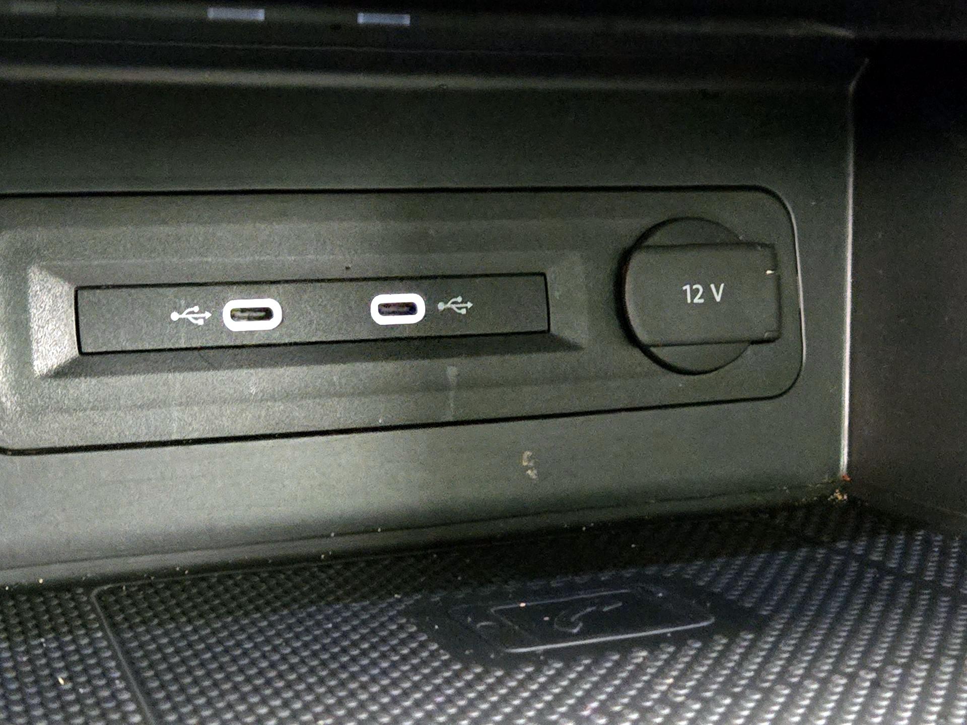 Thumbnail: 2022 Volkswagen Atlas - 17