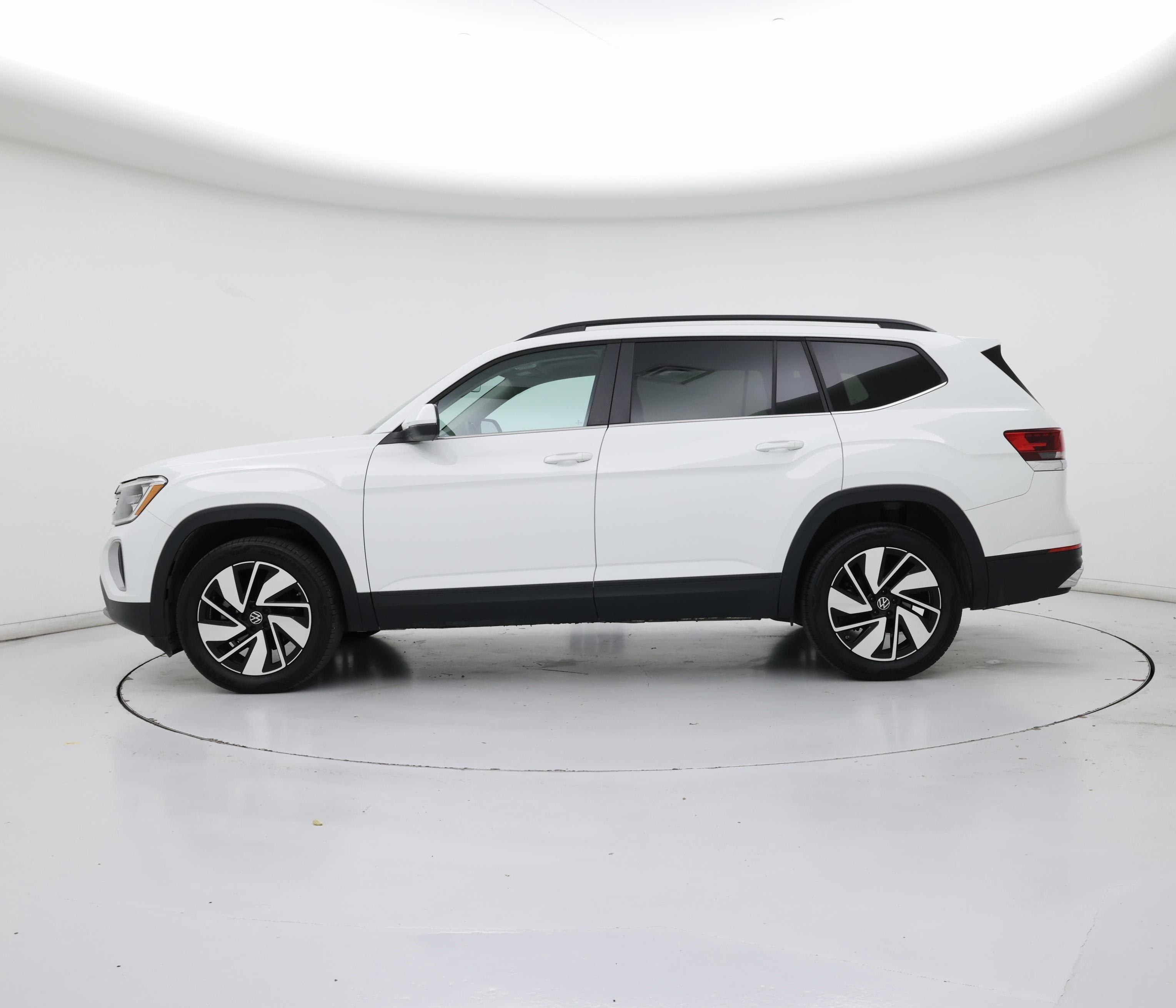 Thumbnail: 2024 Volkswagen Atlas - 3