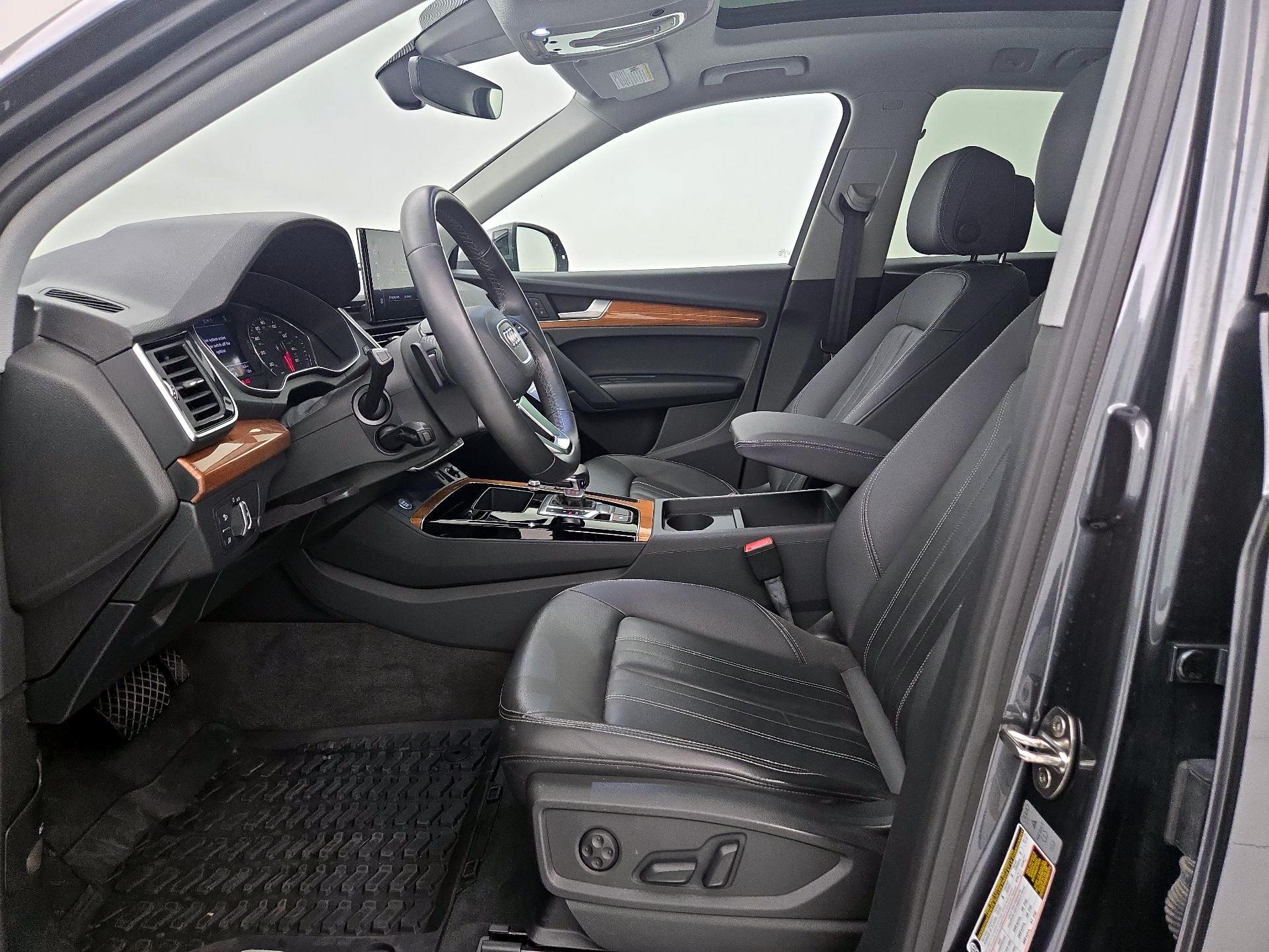 Thumbnail: 2023 Audi Q5 - 11