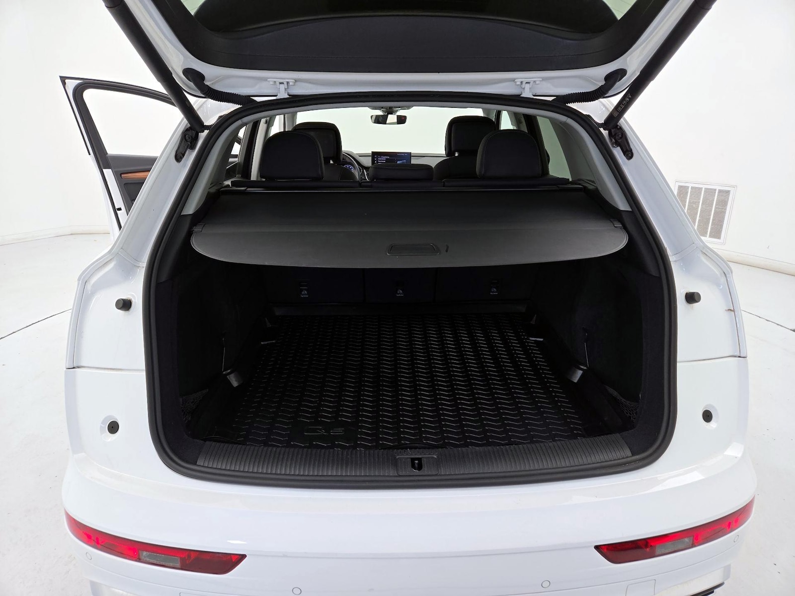 2023 Audi Q5 Premium Plus - Photo 22