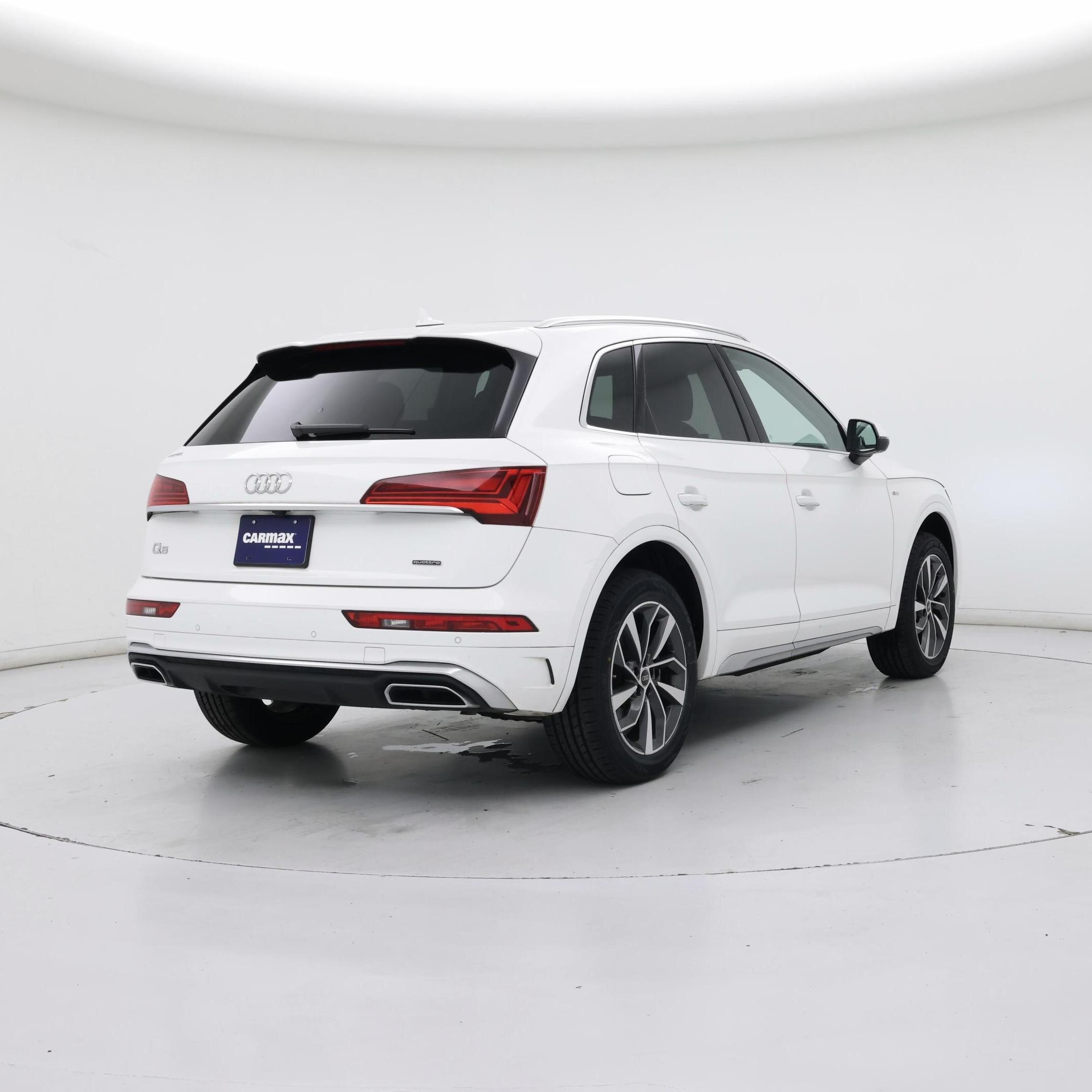 Thumbnail: 2023 Audi Q5 - 8