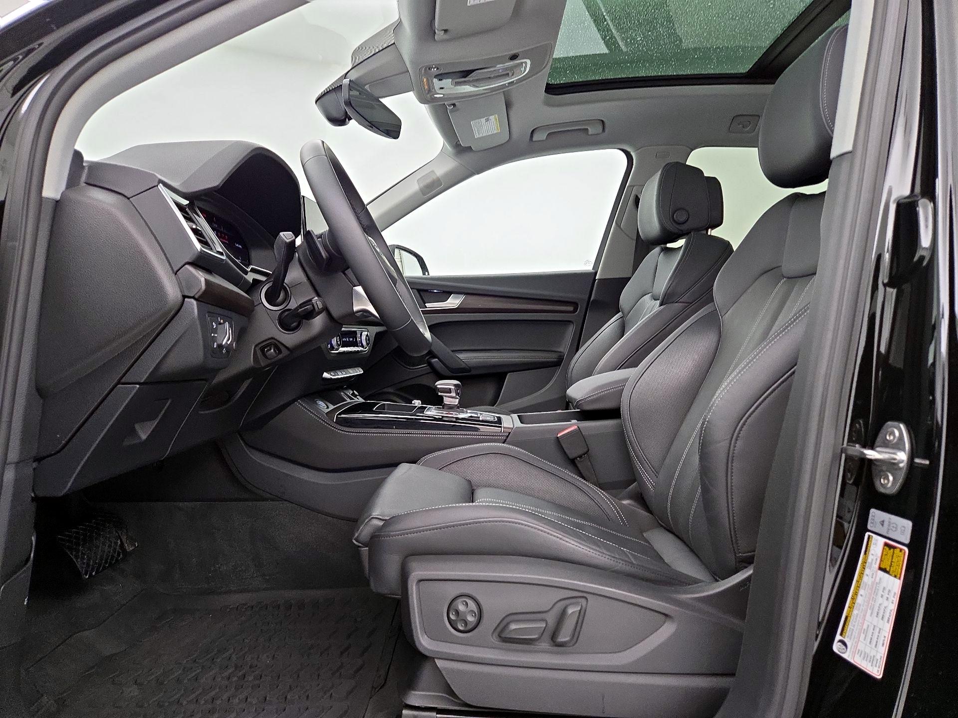 Thumbnail: 2023 Audi Q5 - 11