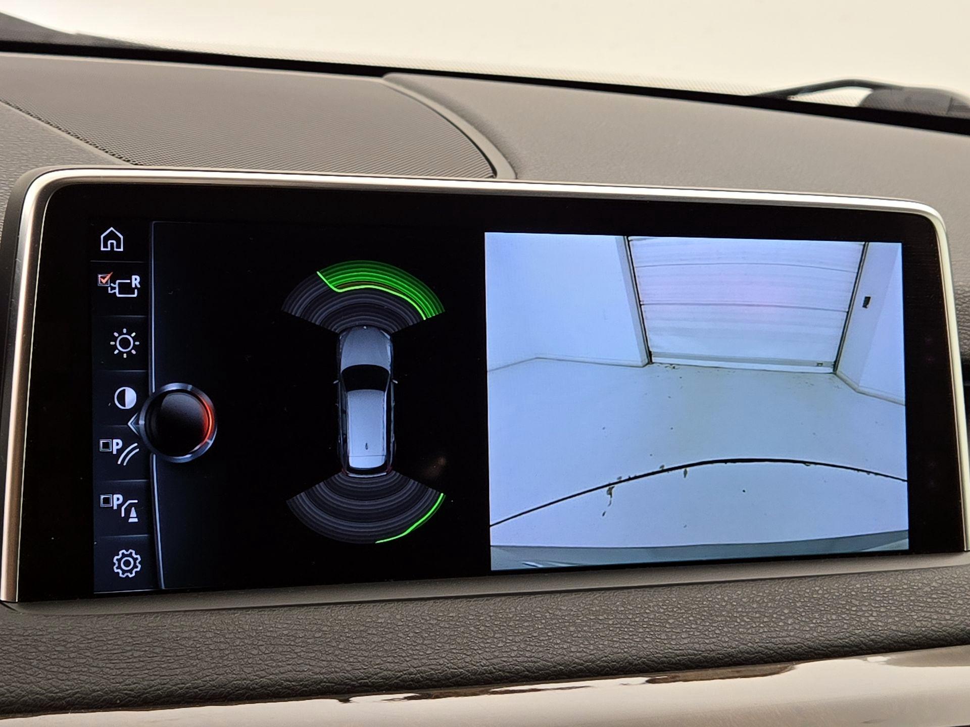 Thumbnail: 2017 BMW X5 - 14