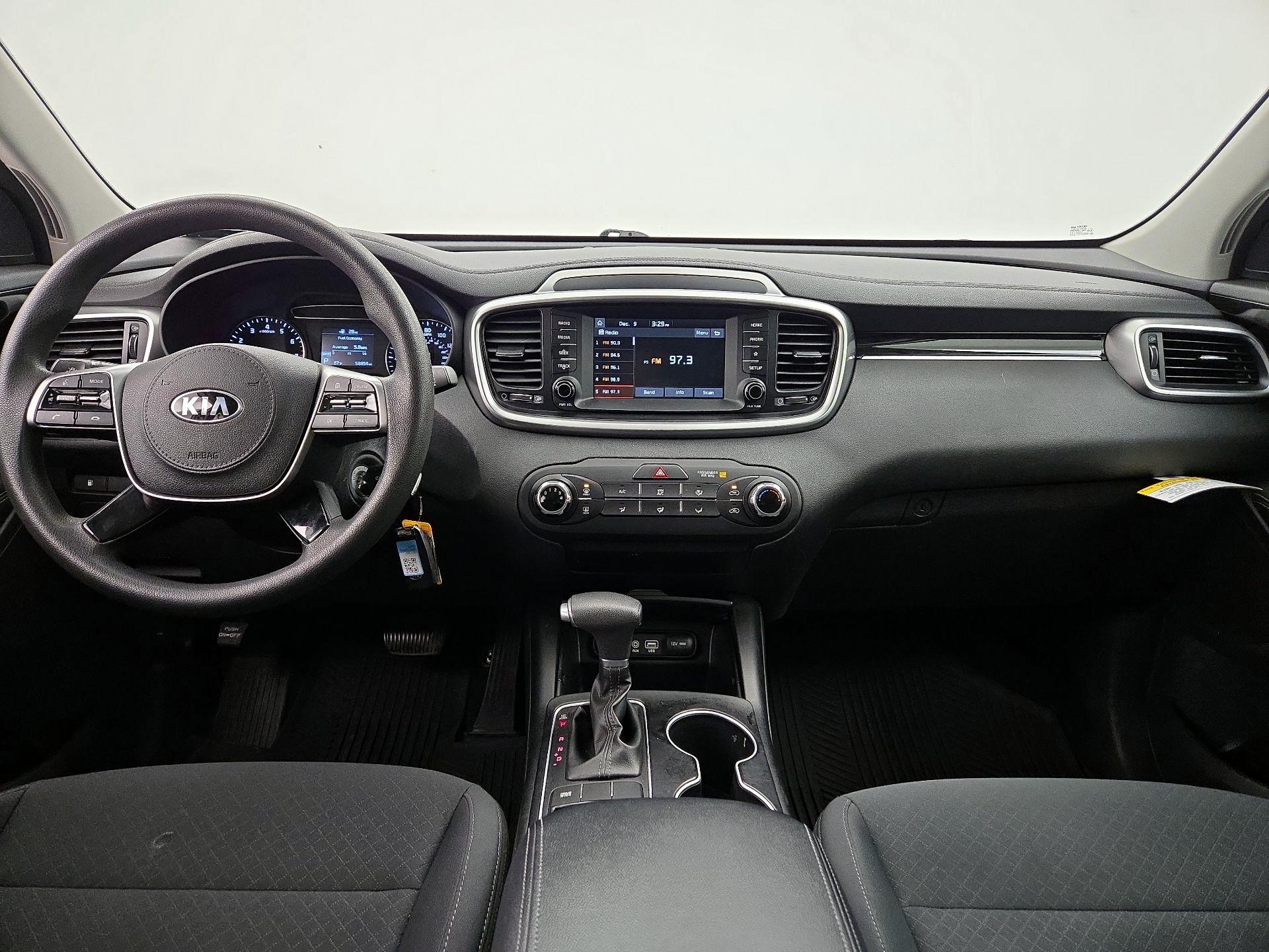 Thumbnail: 2019 Kia Sorento - 9