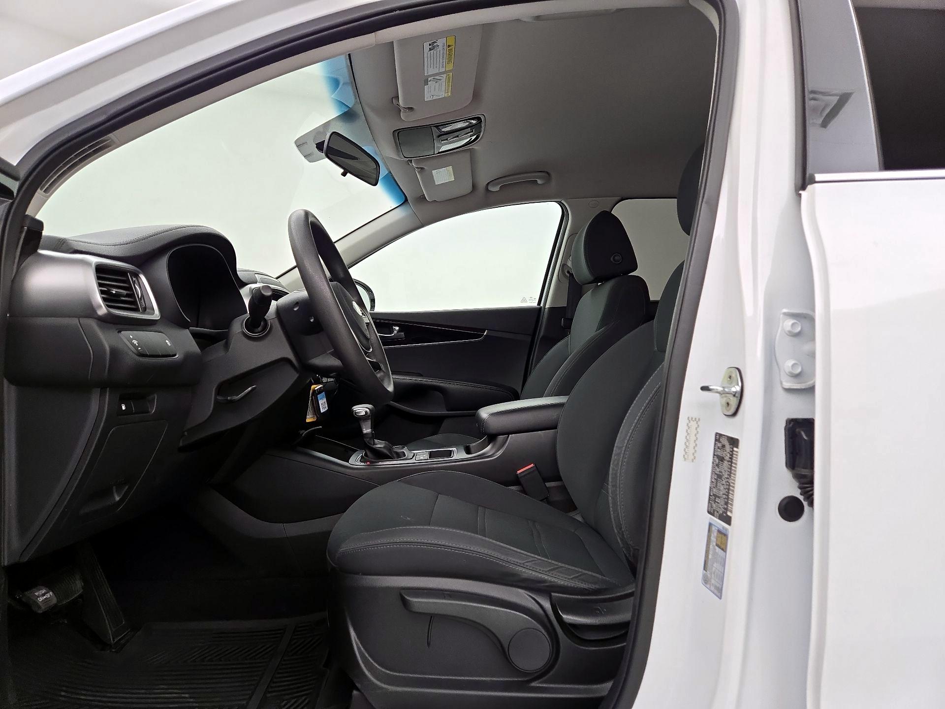 Thumbnail: 2019 Kia Sorento - 11