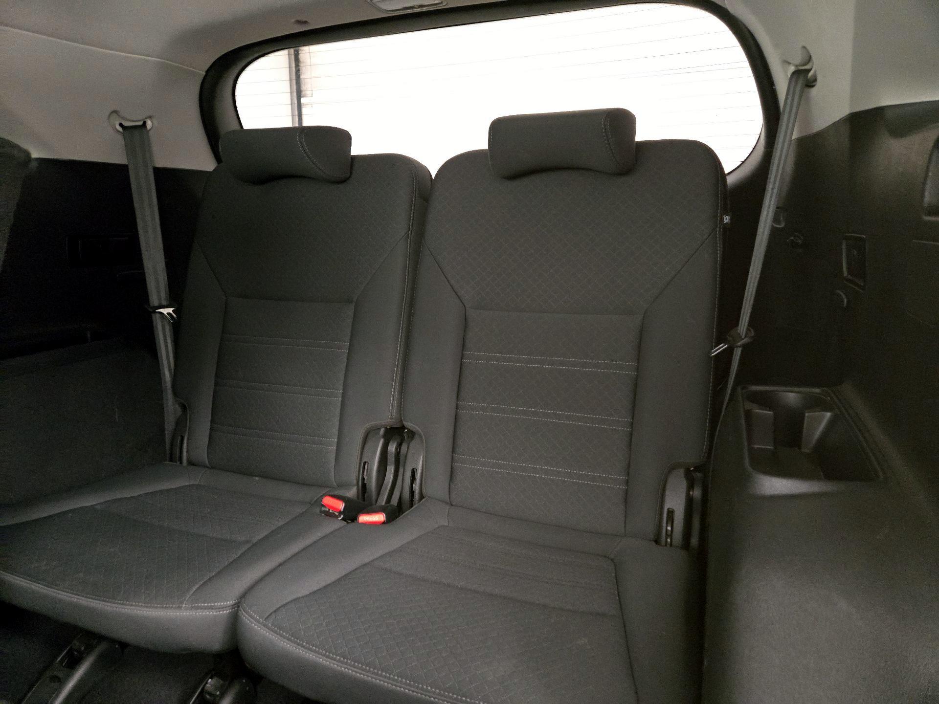 Thumbnail: 2019 Kia Sorento - 19