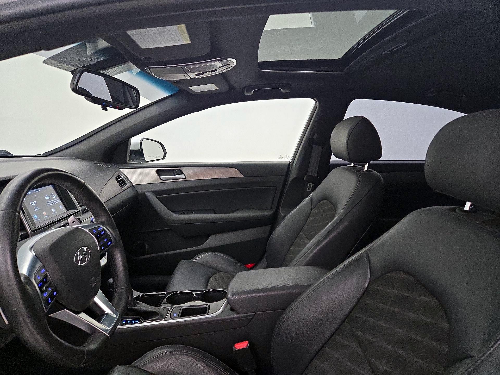 Thumbnail: 2018 Hyundai Sonata - 19