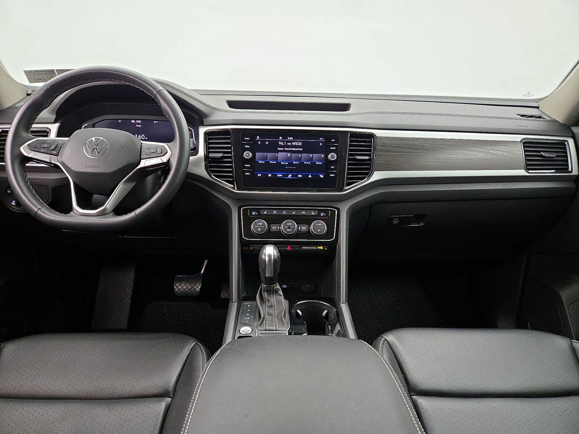 Thumbnail: 2022 Volkswagen Atlas - 9