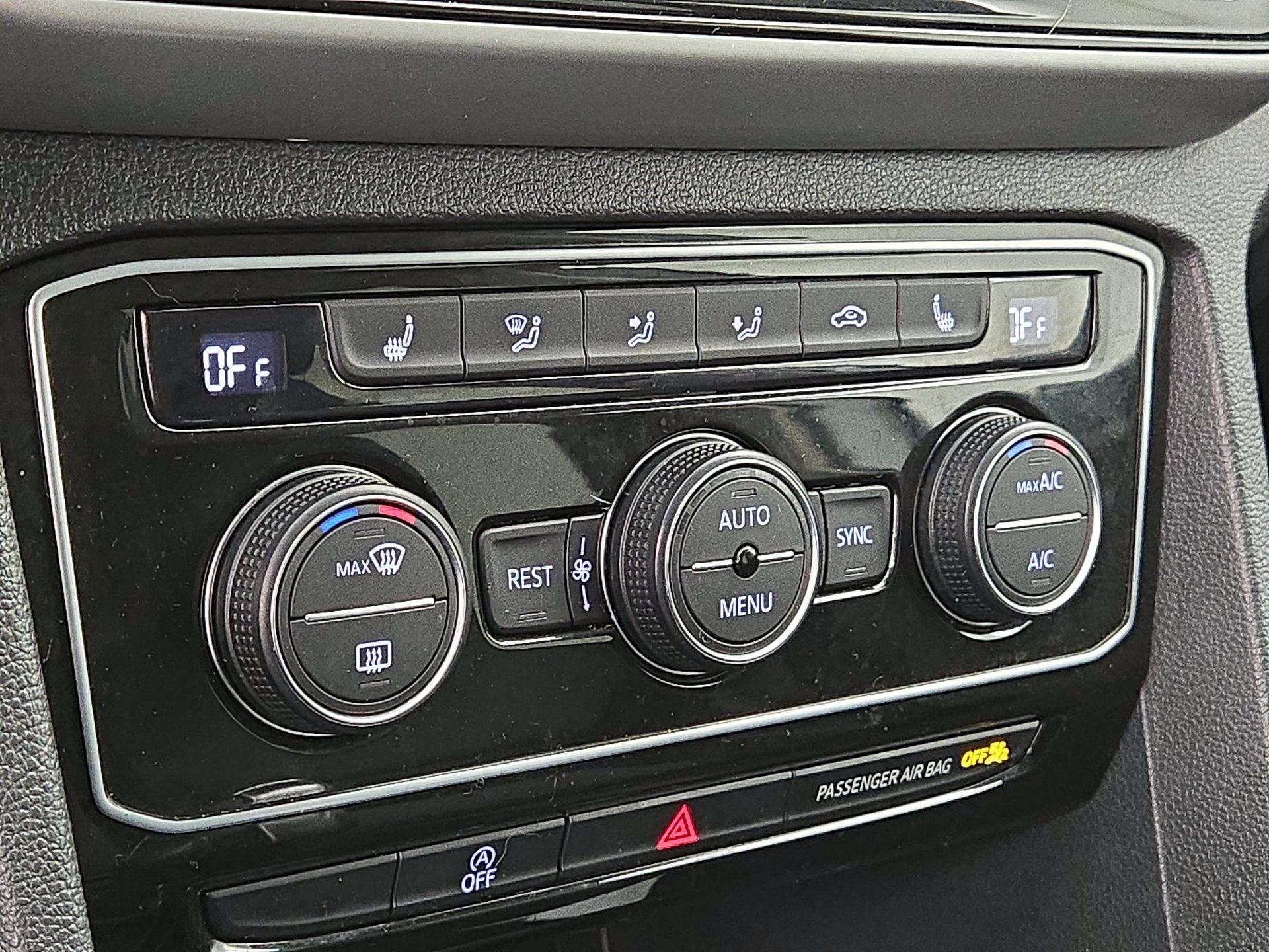 Thumbnail: 2022 Volkswagen Atlas - 15